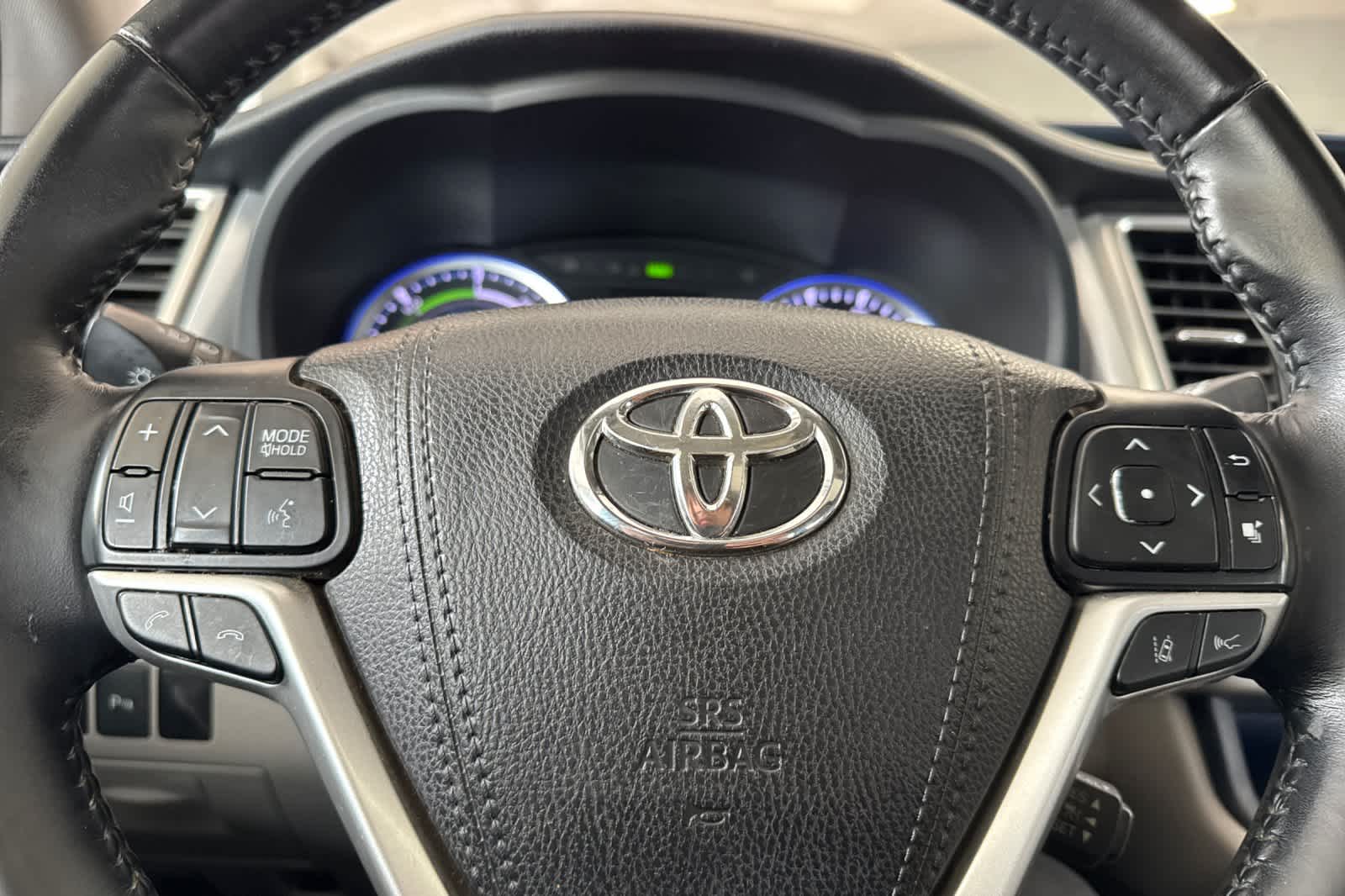 Thumbnail: 2018 Toyota Highlander - 26
