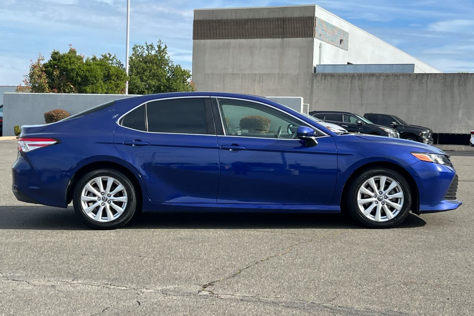 Thumbnail: 2018 Toyota Camry - 6