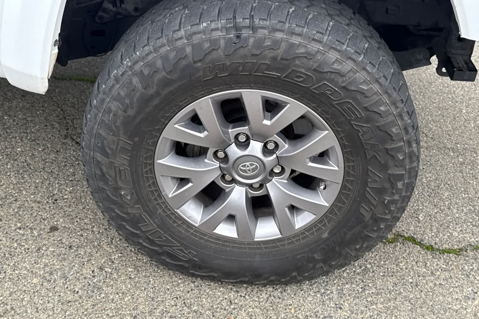 Thumbnail: 2017 Toyota Tacoma - 12