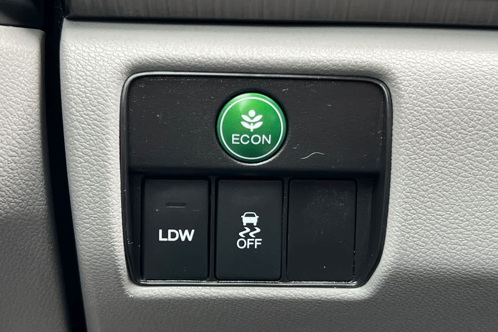 Thumbnail: 2015 Honda Accord - 29