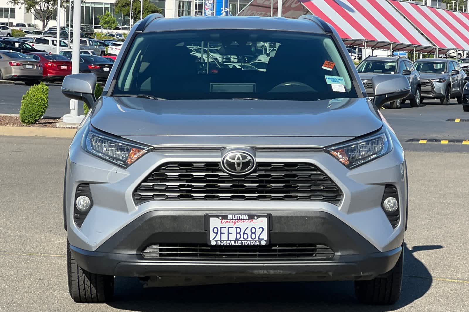 Thumbnail: 2021 Toyota RAV4 - 10