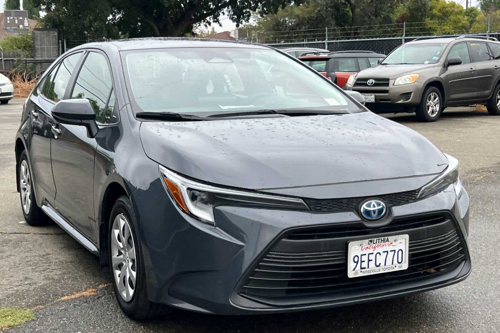 Thumbnail: 2023 Toyota Corolla - 3