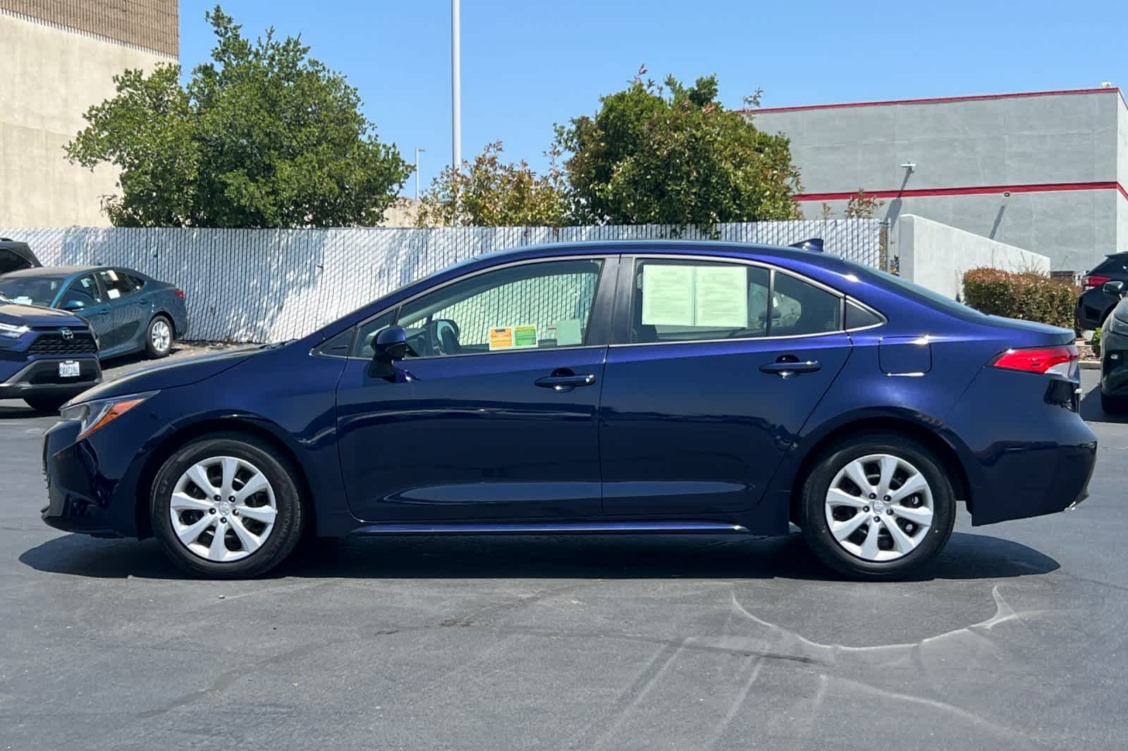 Thumbnail: 2023 Toyota Corolla - 9