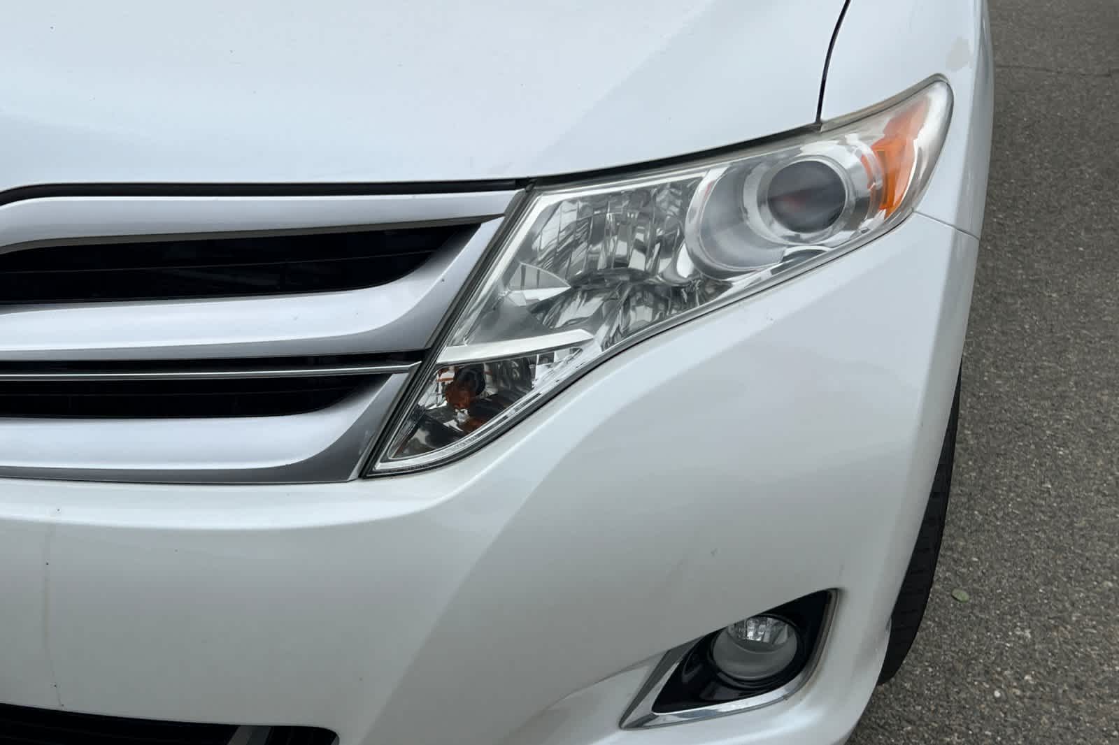 Thumbnail: 2013 Toyota Venza - 11