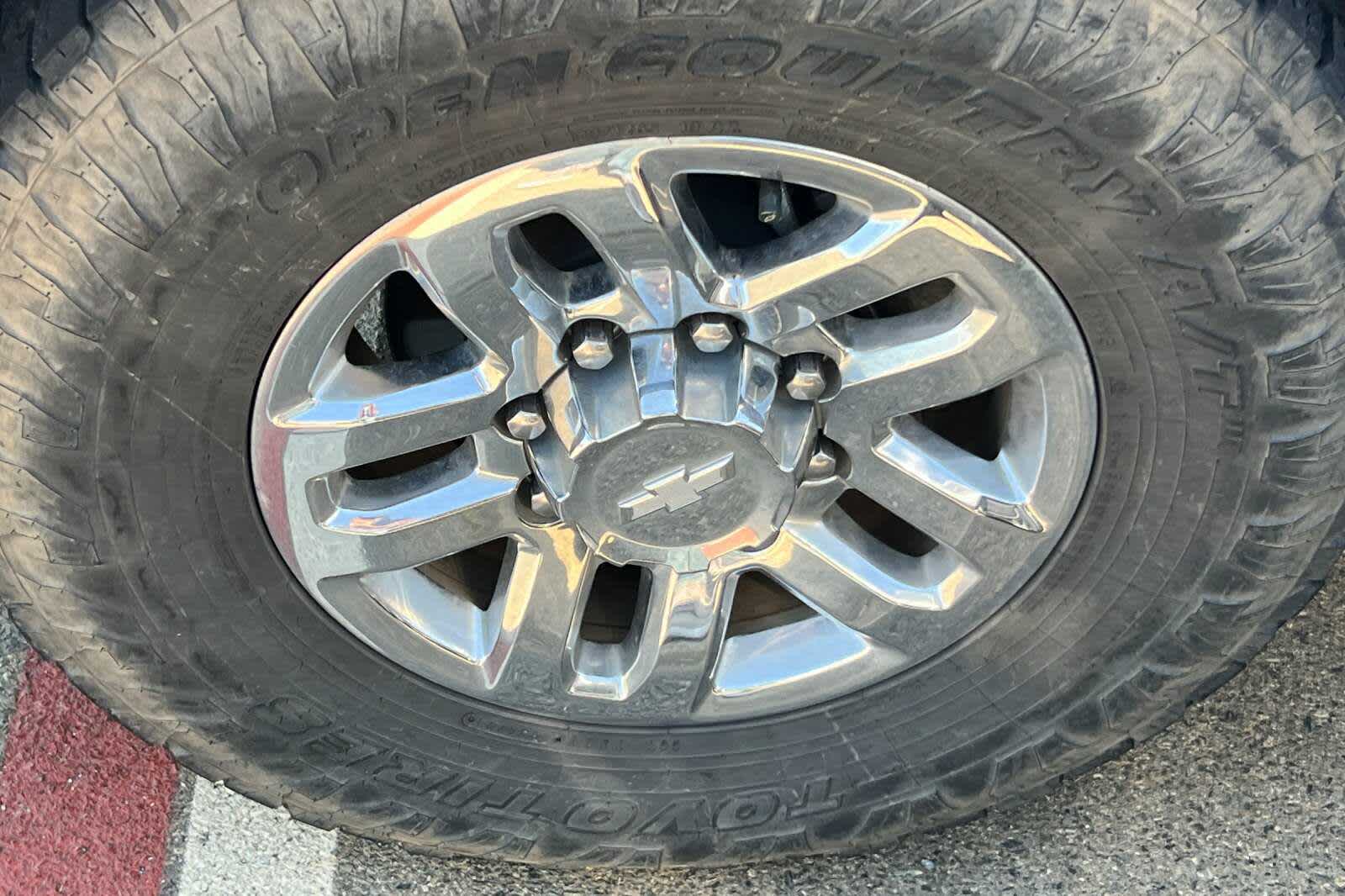 Thumbnail: 2019 Chevrolet Silverado 2500 - 21