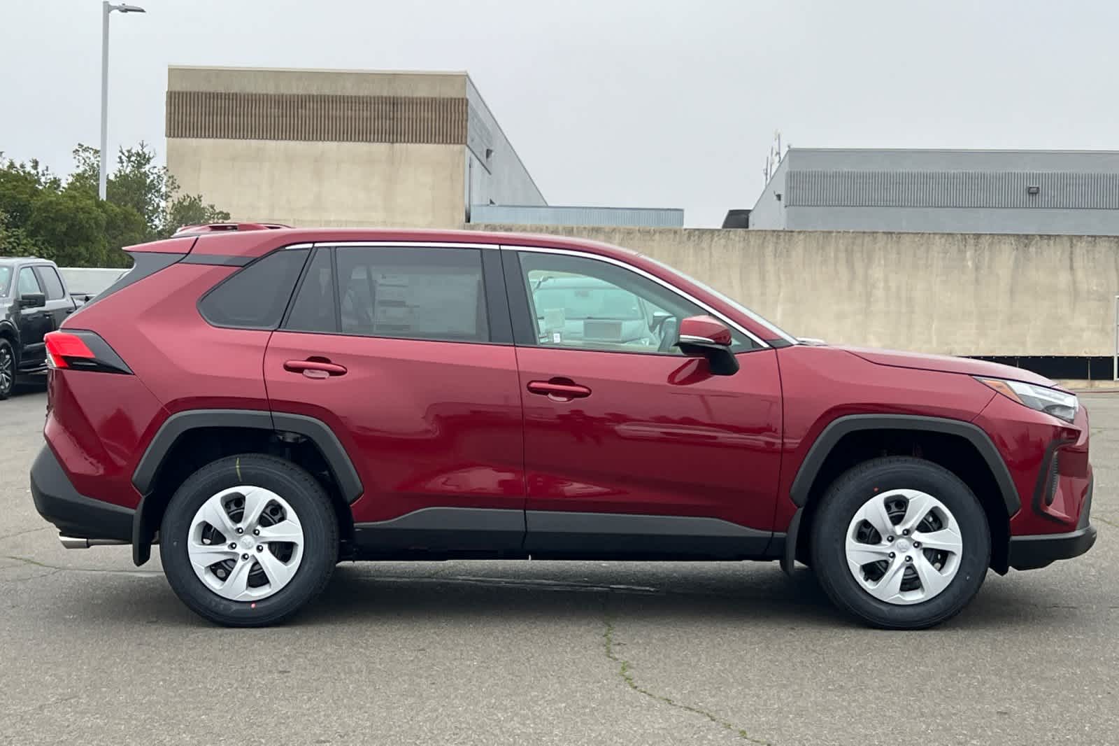 Thumbnail: 2025 Toyota RAV4 - 8