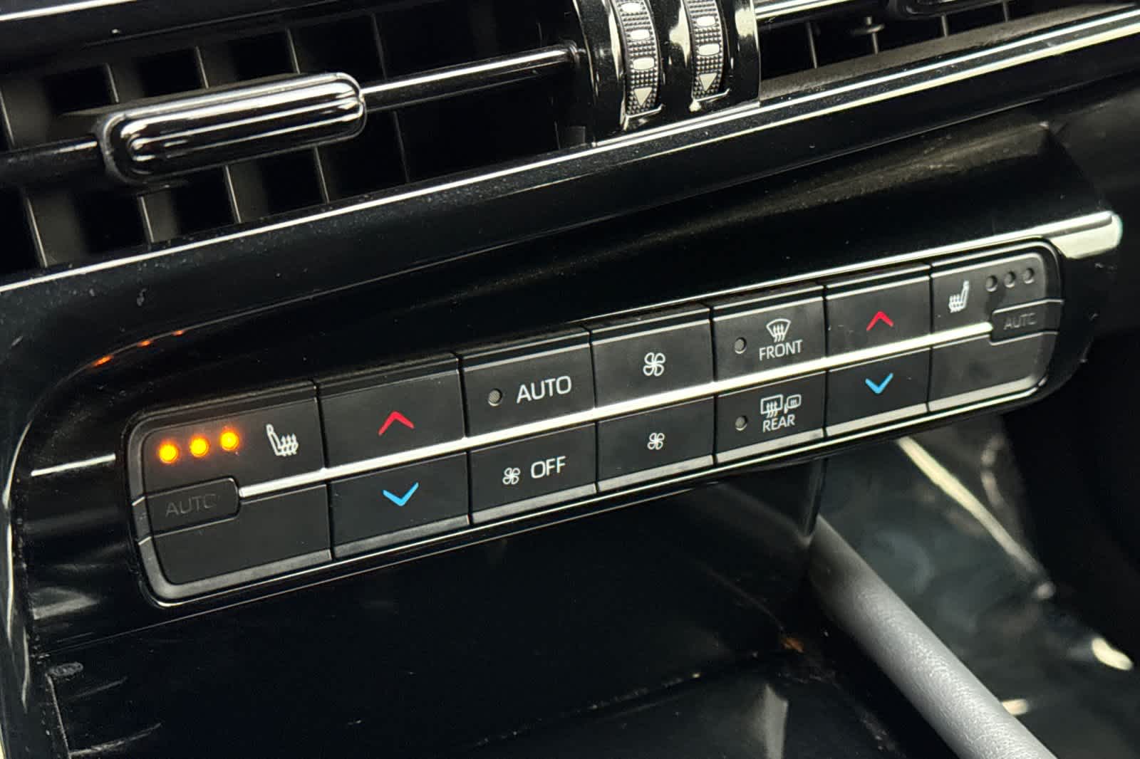 Thumbnail: 2021 Toyota Mirai - 22