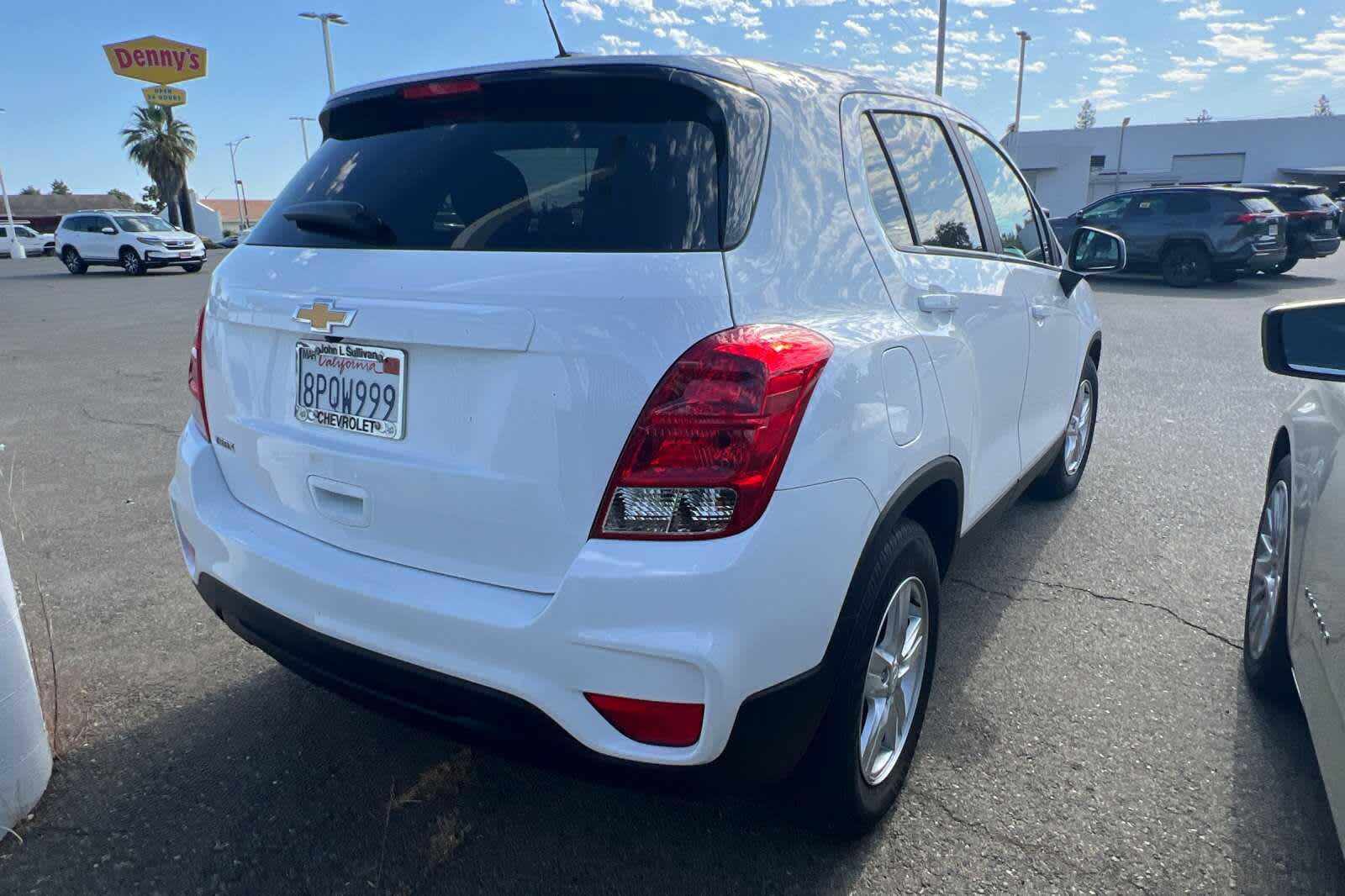 Thumbnail: 2020 Chevrolet Trax - 2