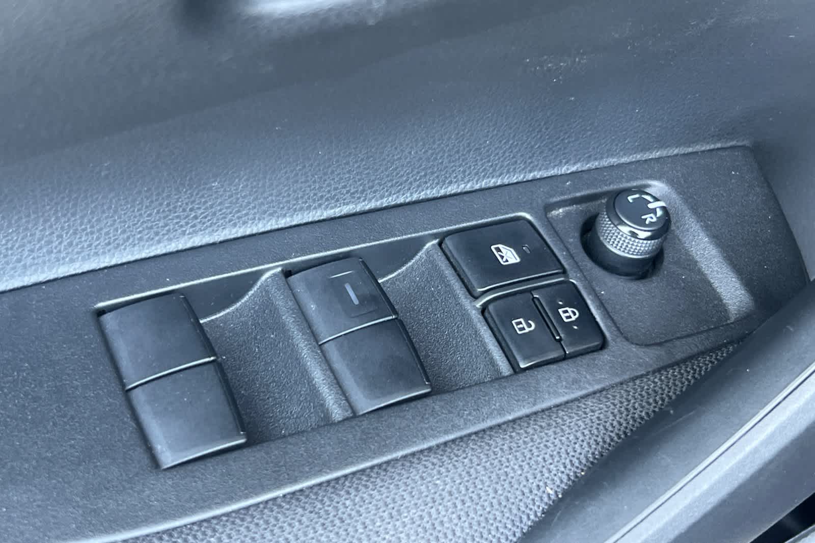 Thumbnail: 2023 Toyota Corolla - 13