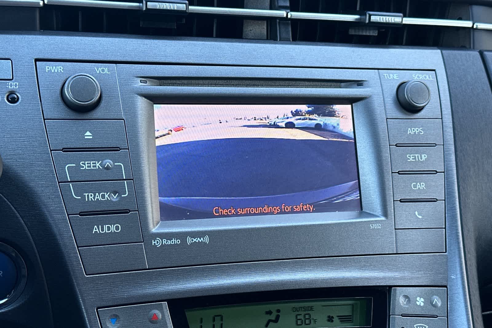 Thumbnail: 2014 Toyota Prius - 20