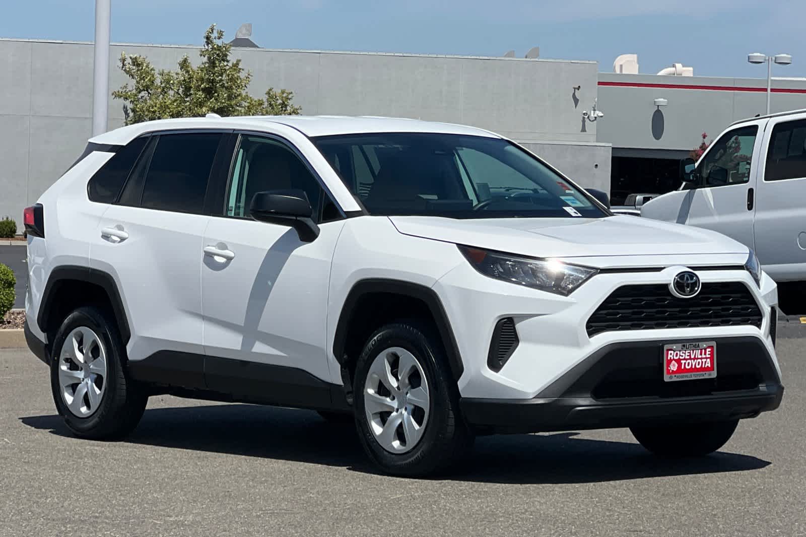 Thumbnail: 2022 Toyota RAV4 - 5