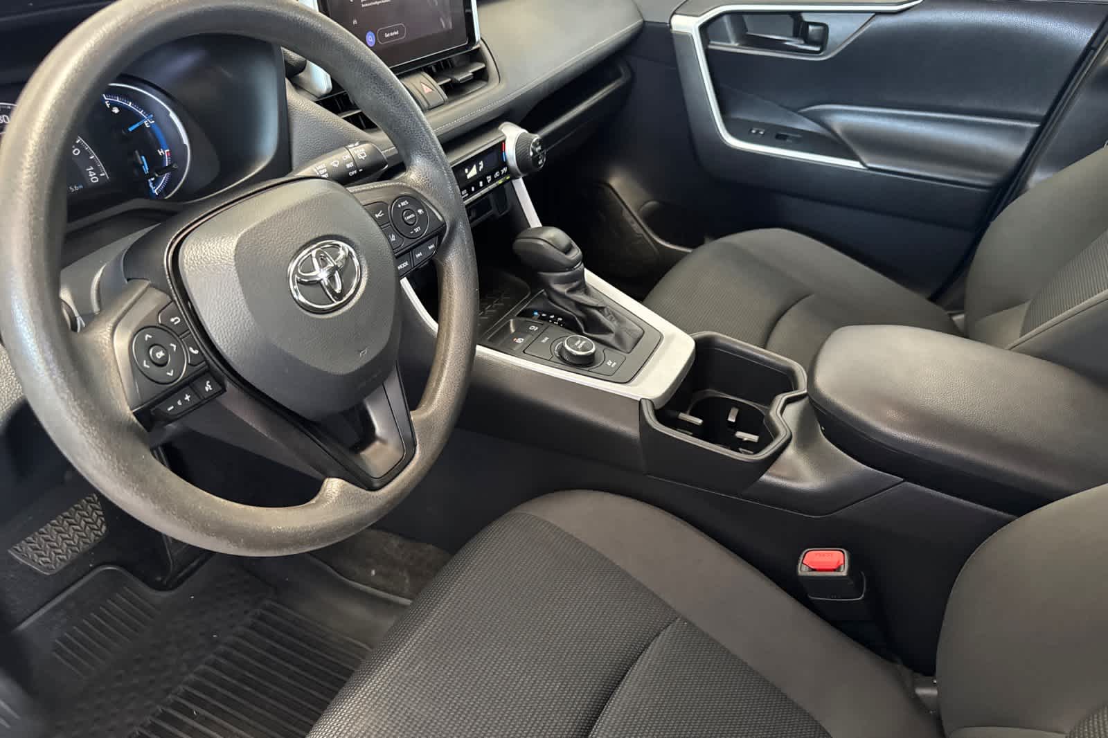 Thumbnail: 2023 Toyota RAV4 - 11