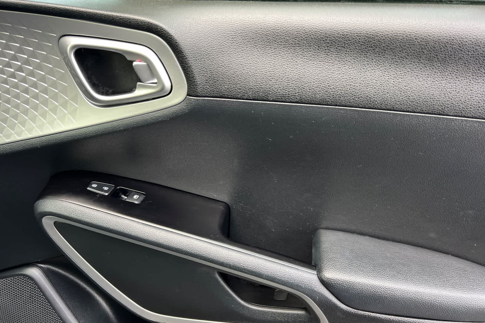 Thumbnail: 2022 Kia Soul - 18