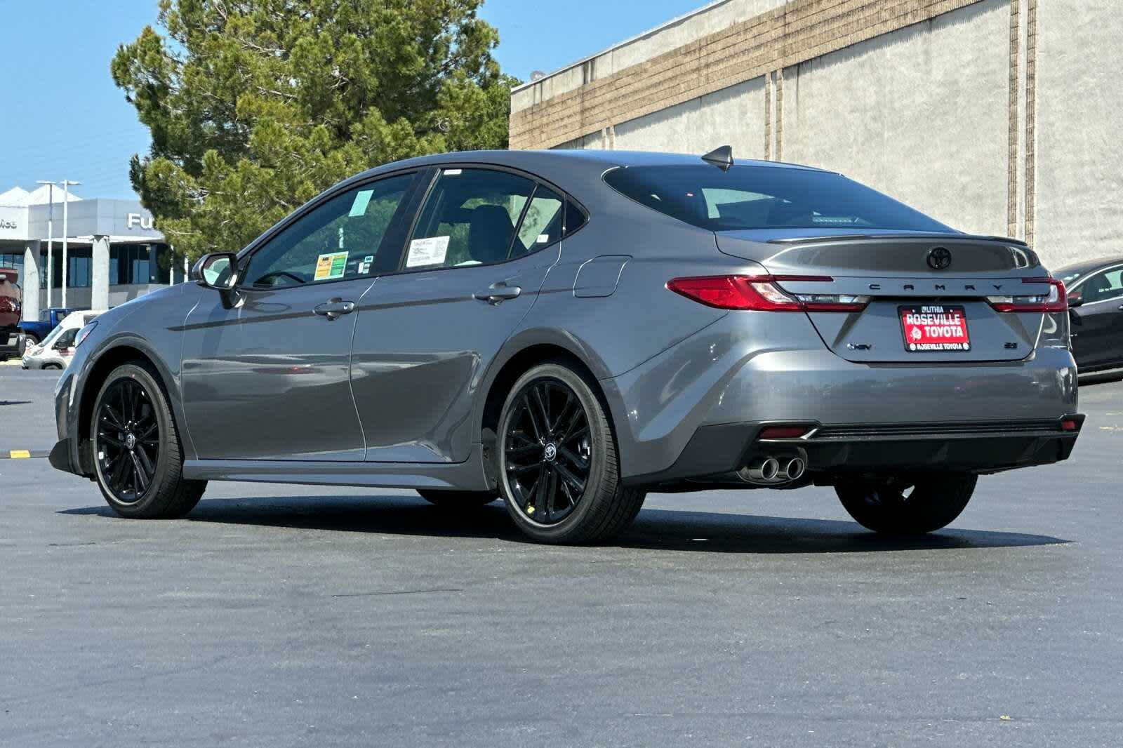 Thumbnail: 2025 Toyota Camry - 6