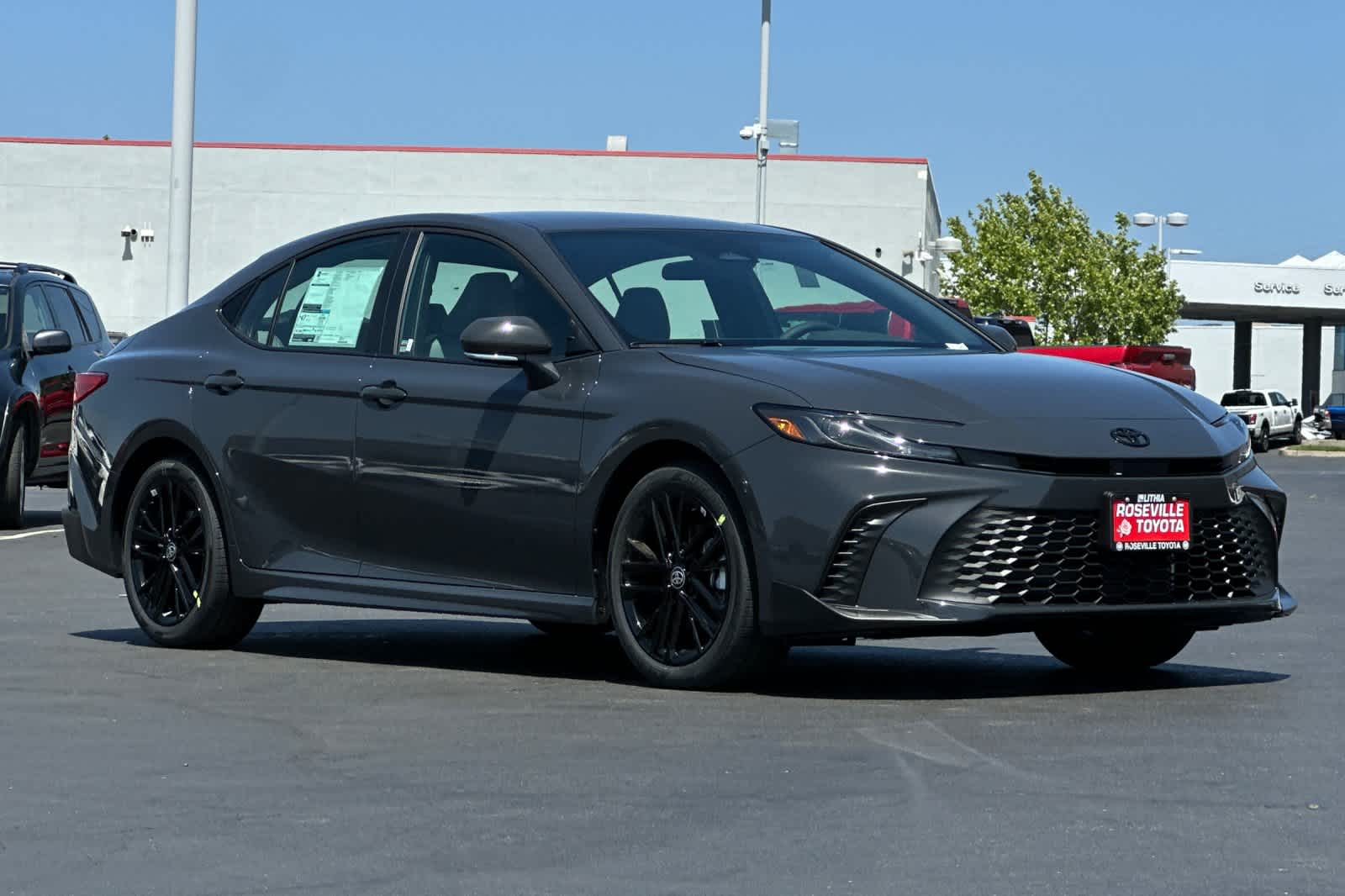 Thumbnail: 2025 Toyota Camry - 9