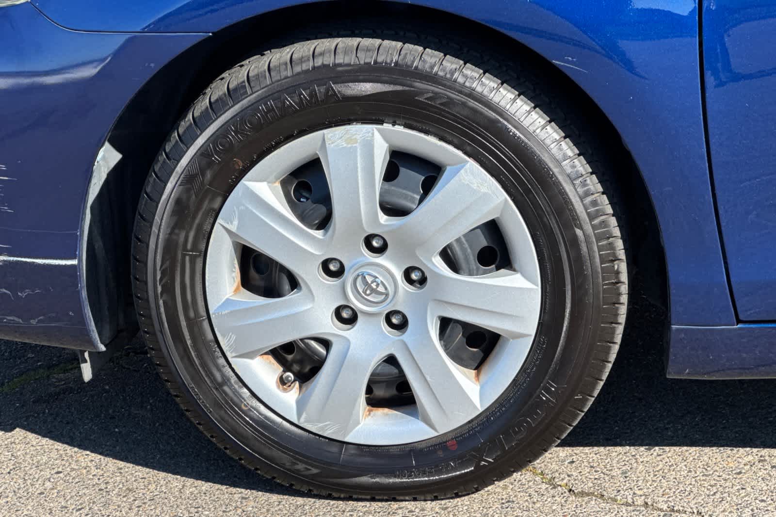 Thumbnail: 2011 Toyota Camry - 27