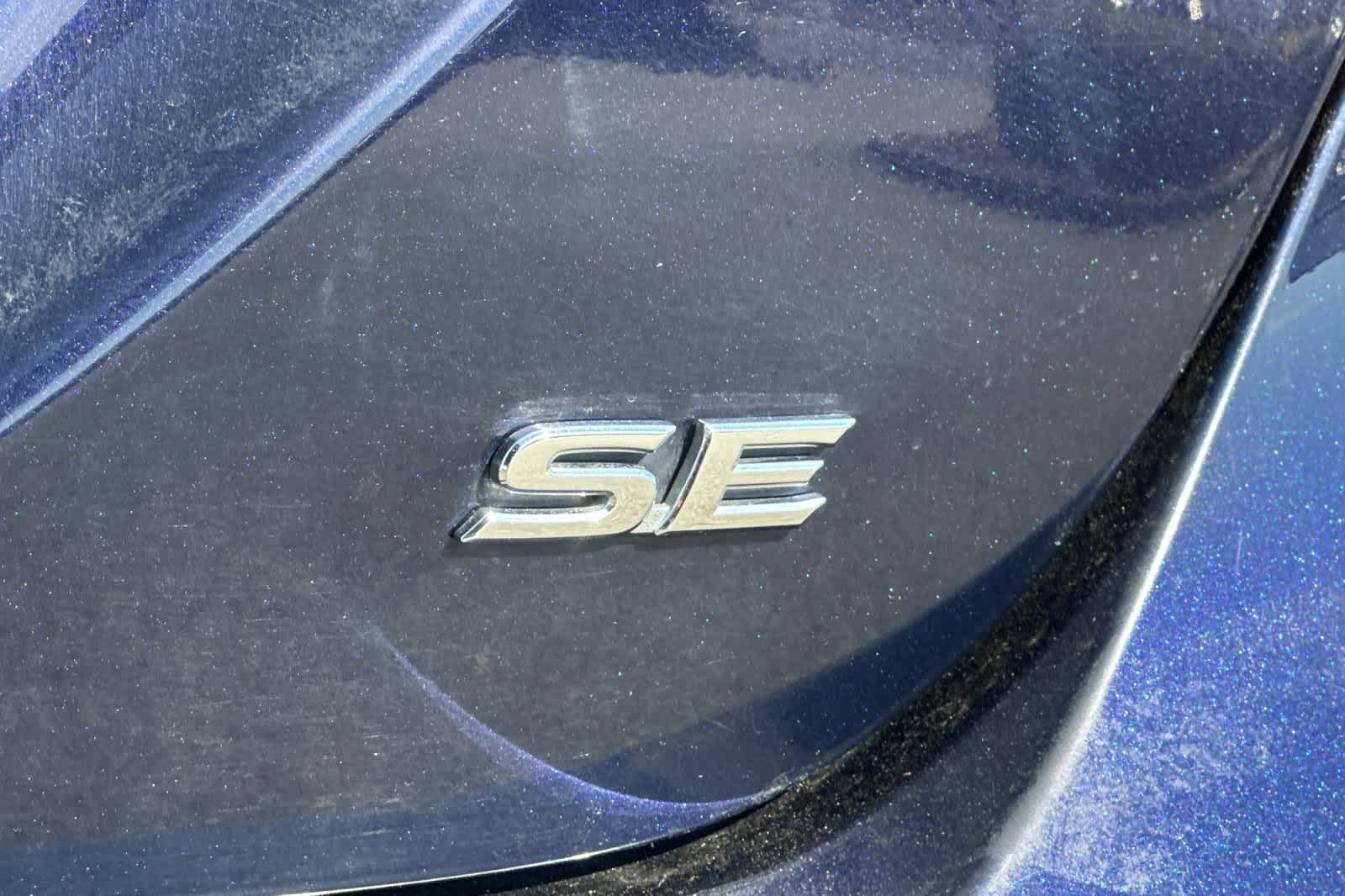 Thumbnail: 2022 Toyota Camry - 30