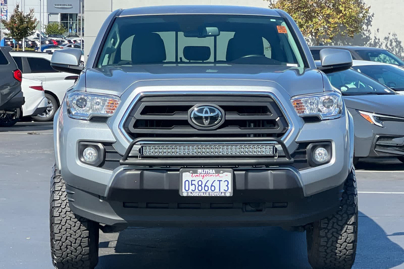 Thumbnail: 2023 Toyota Tacoma - 10