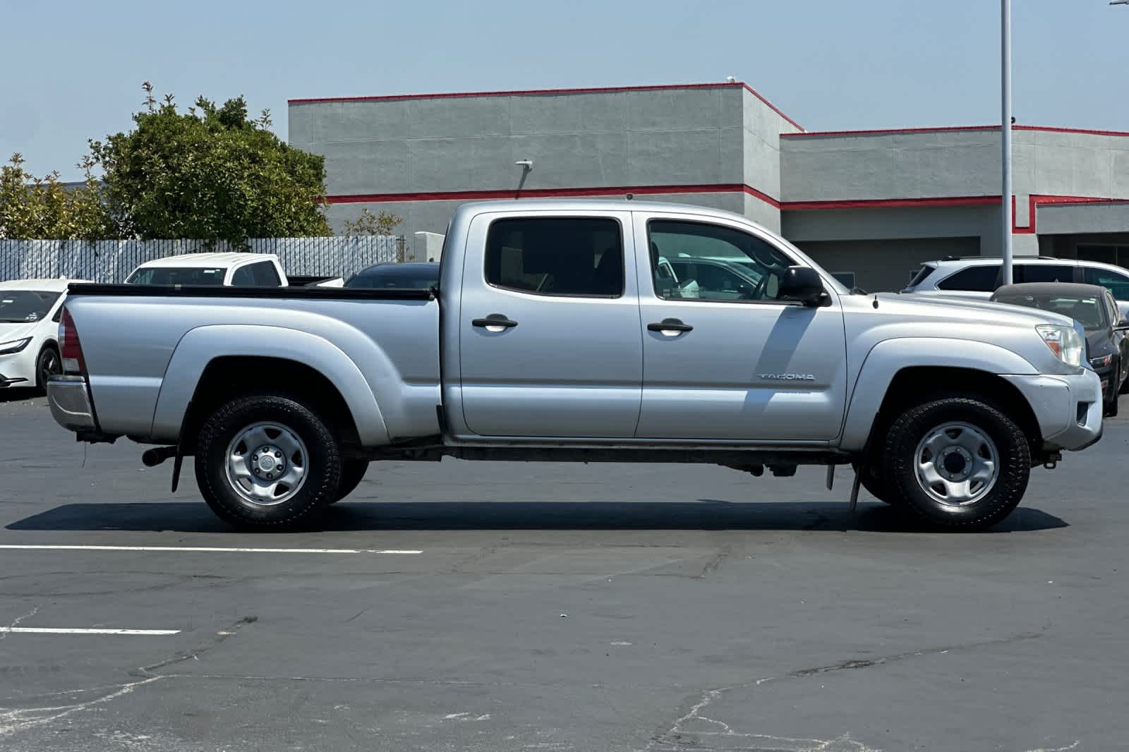 Thumbnail: 2013 Toyota Tacoma - 6