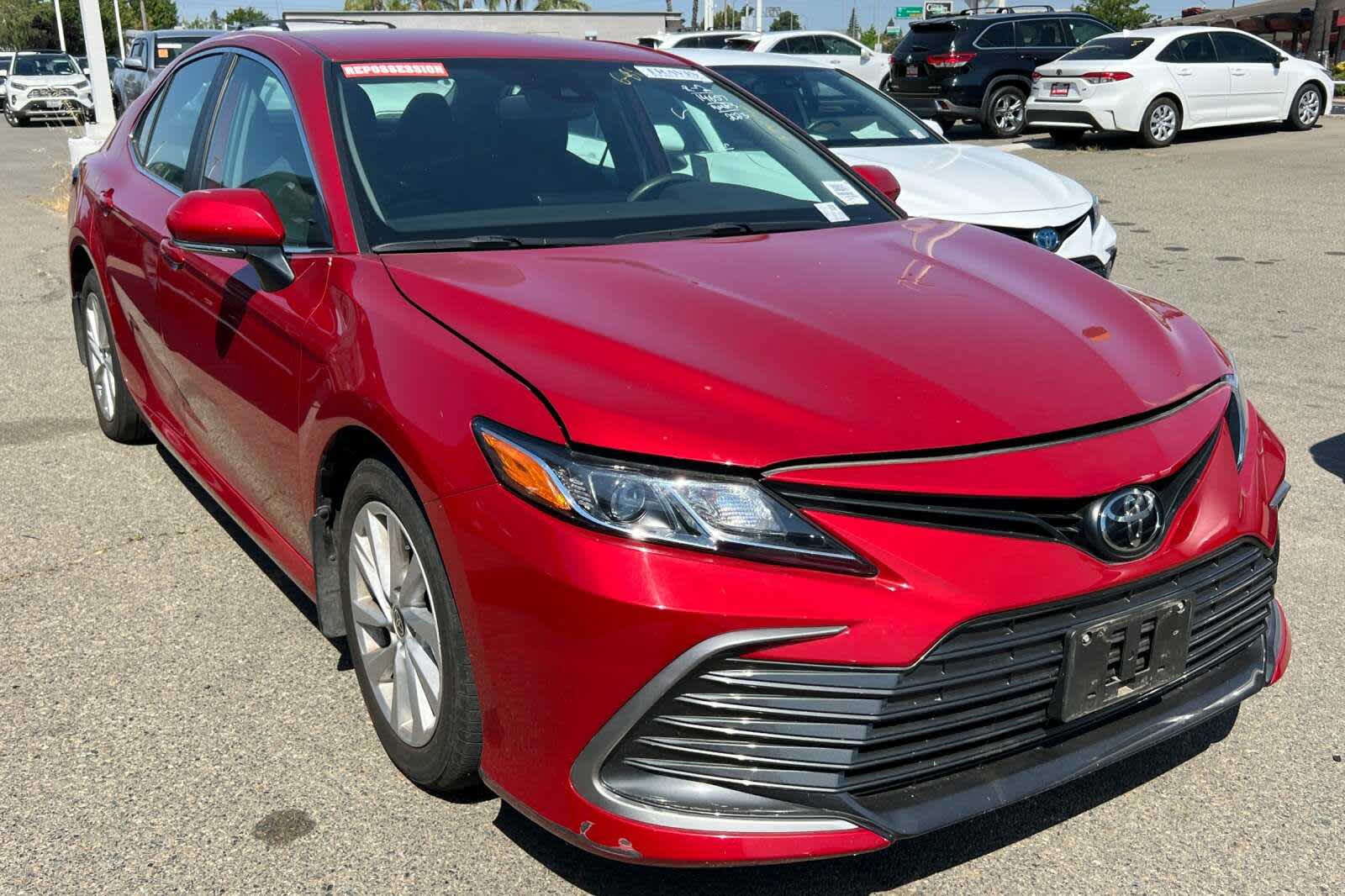 2023 Toyota Camry LE 3