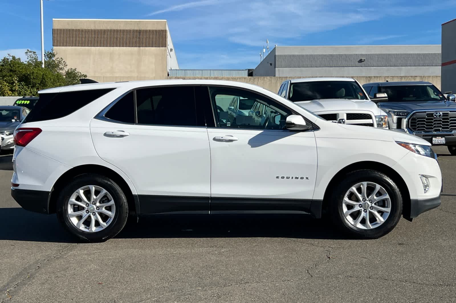 Thumbnail: 2019 Chevrolet Equinox - 5