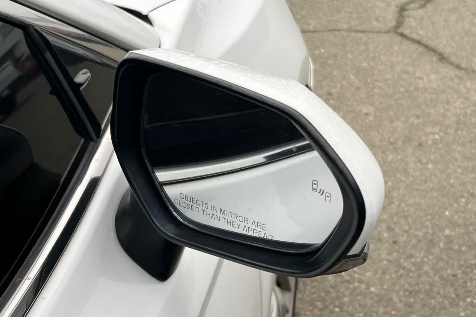 Thumbnail: 2018 Toyota Camry - 13