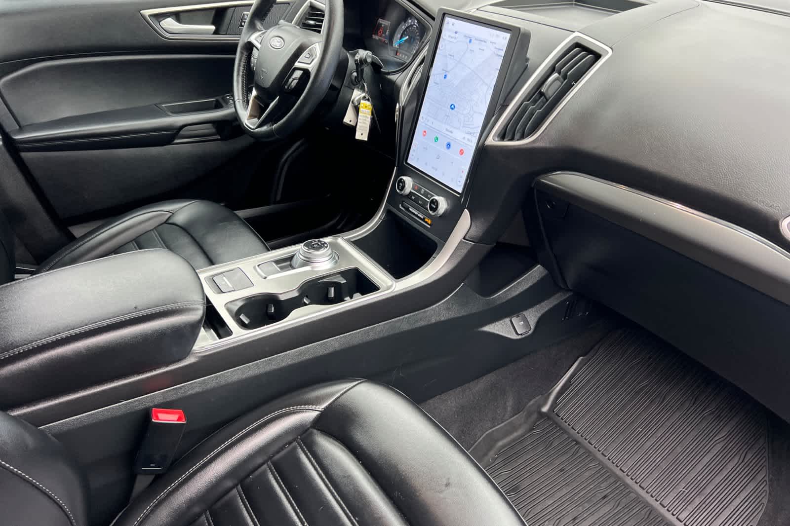 Thumbnail: 2022 Ford Edge - 17