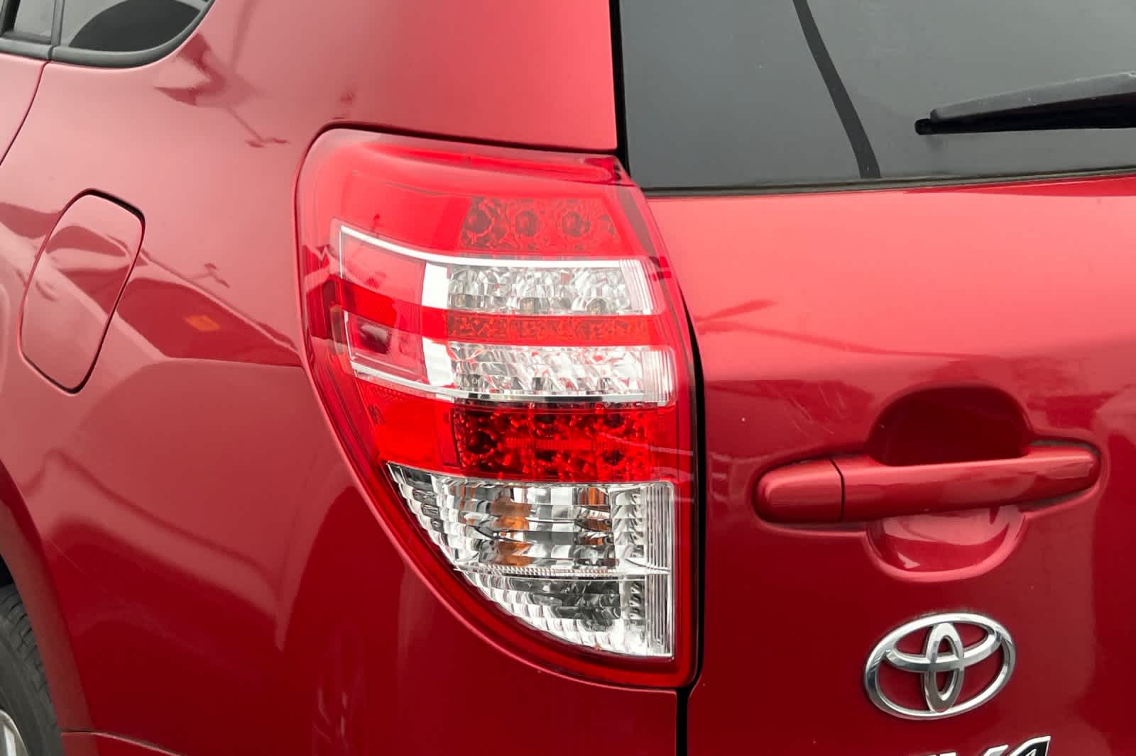 Thumbnail: 2012 Toyota RAV4 - 15
