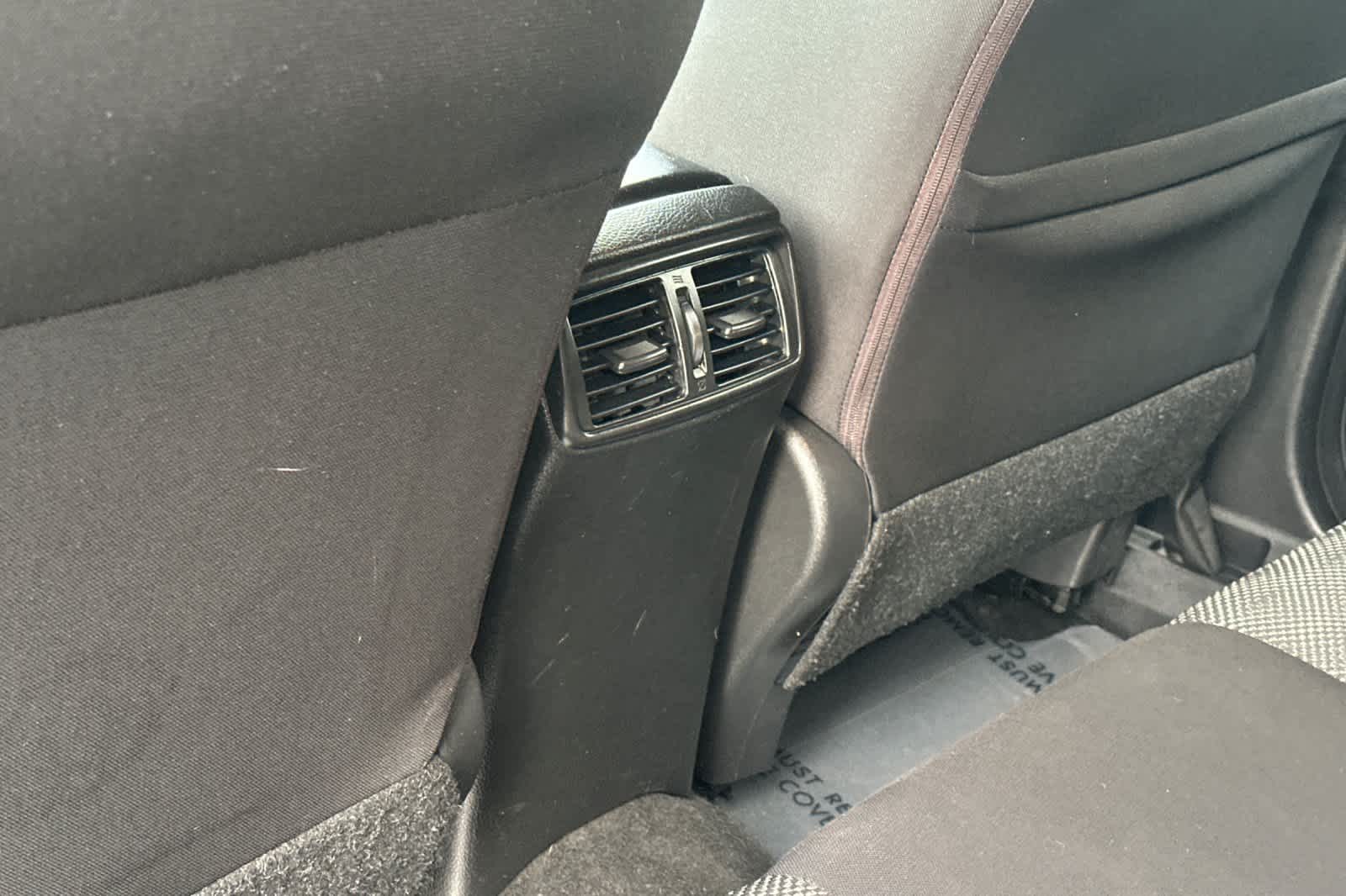 Thumbnail: 2018 Nissan Rogue Sport - 14