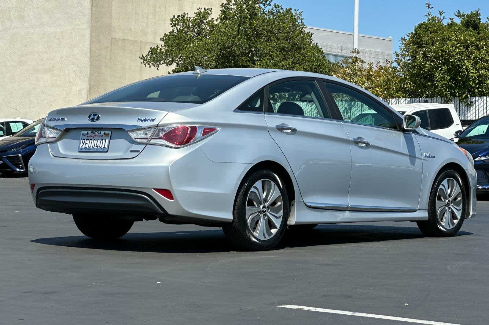 Thumbnail: 2013 Hyundai Sonata - 2