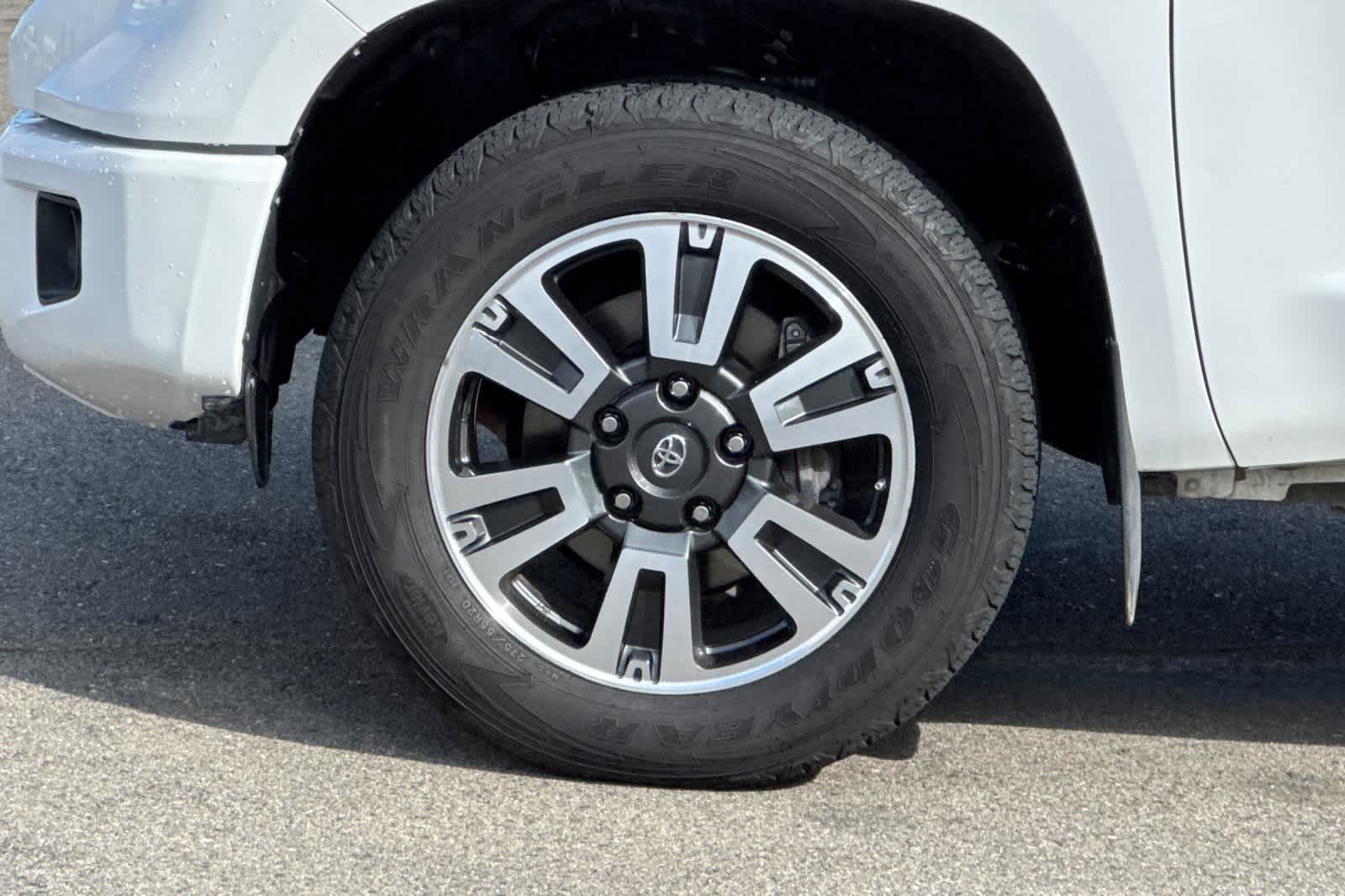 Thumbnail: 2019 Toyota Tundra - 29