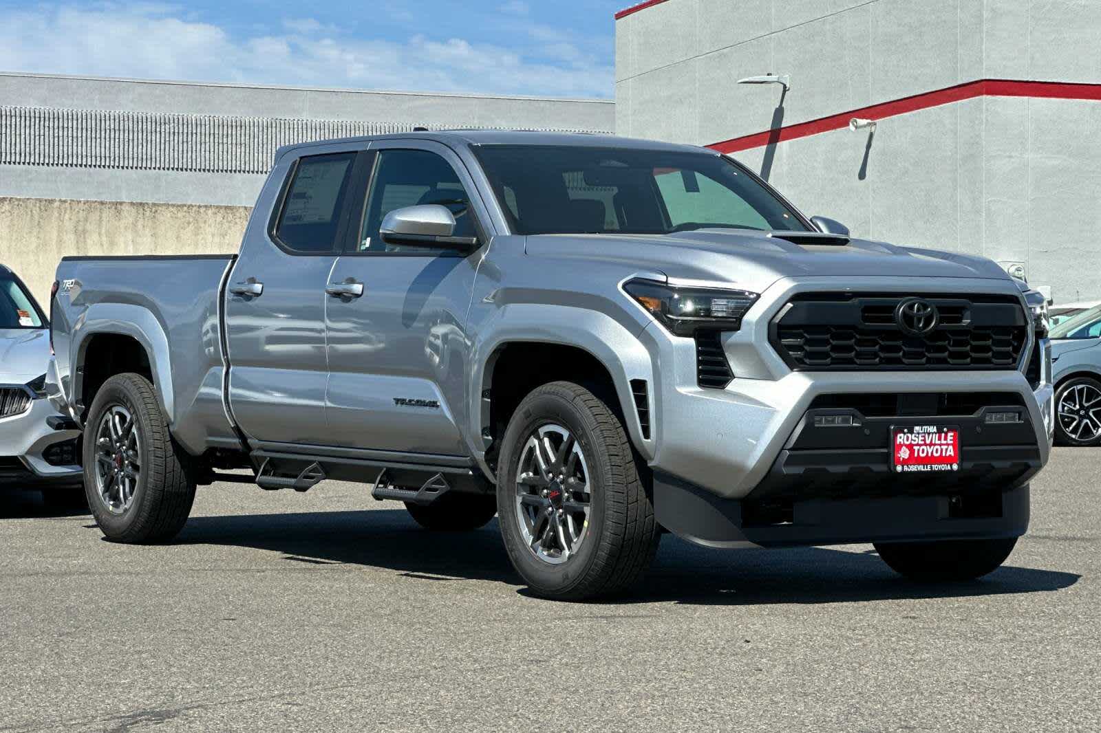 Thumbnail: 2025 Toyota Tacoma - 9