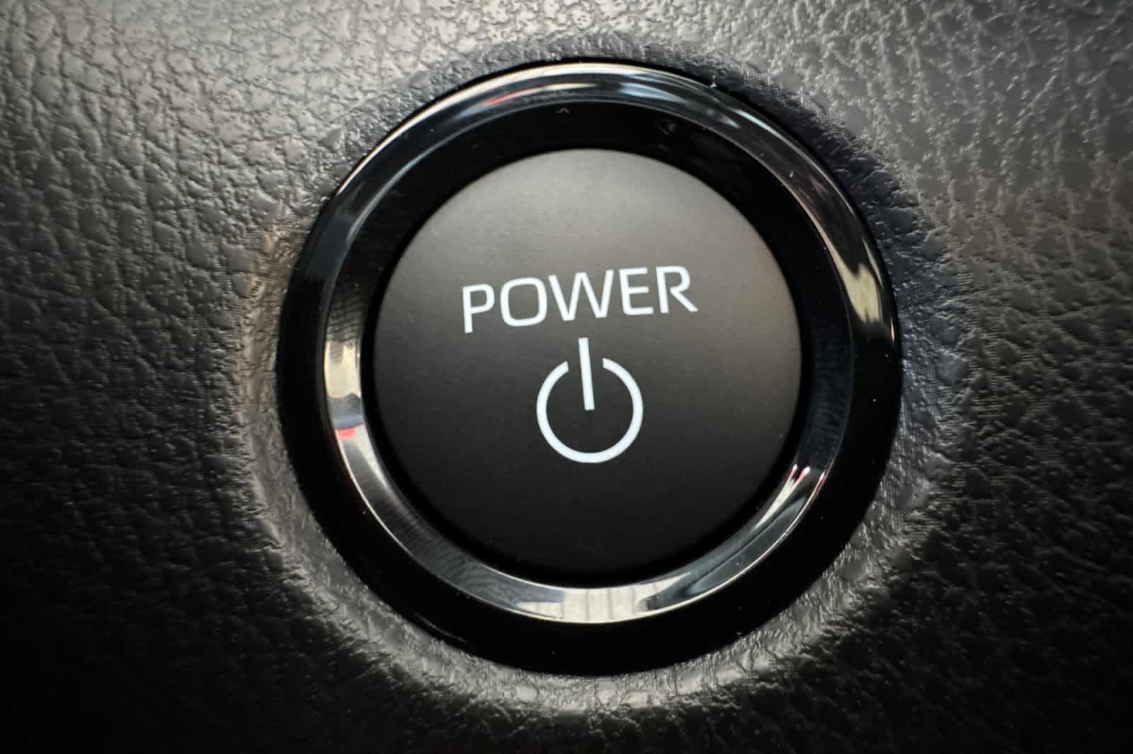 2025 Toyota Camry XSE 23