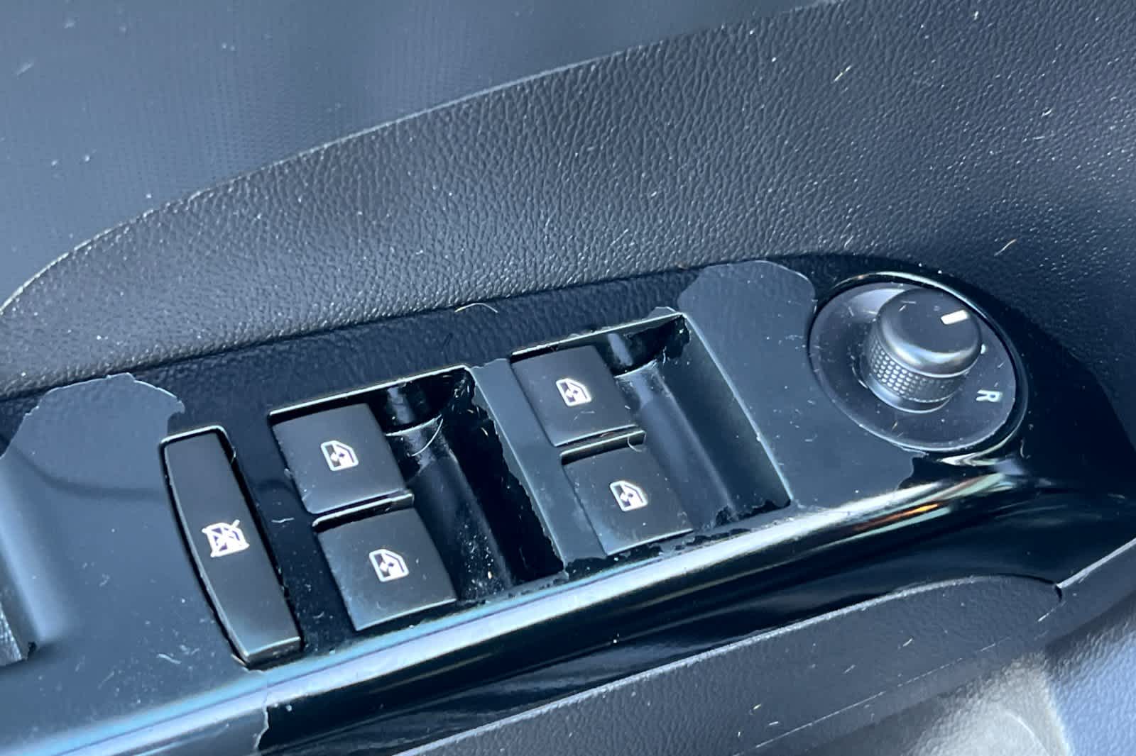 Thumbnail: 2015 Chevrolet Sonic - 13