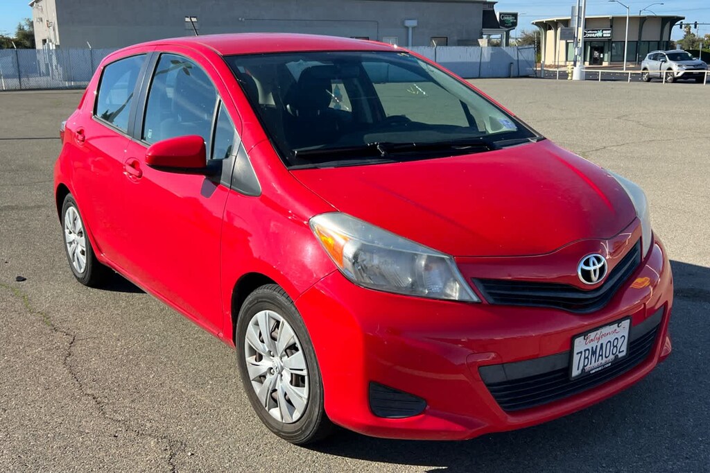 Used 2014 Toyota Yaris 5DR LE Liftback