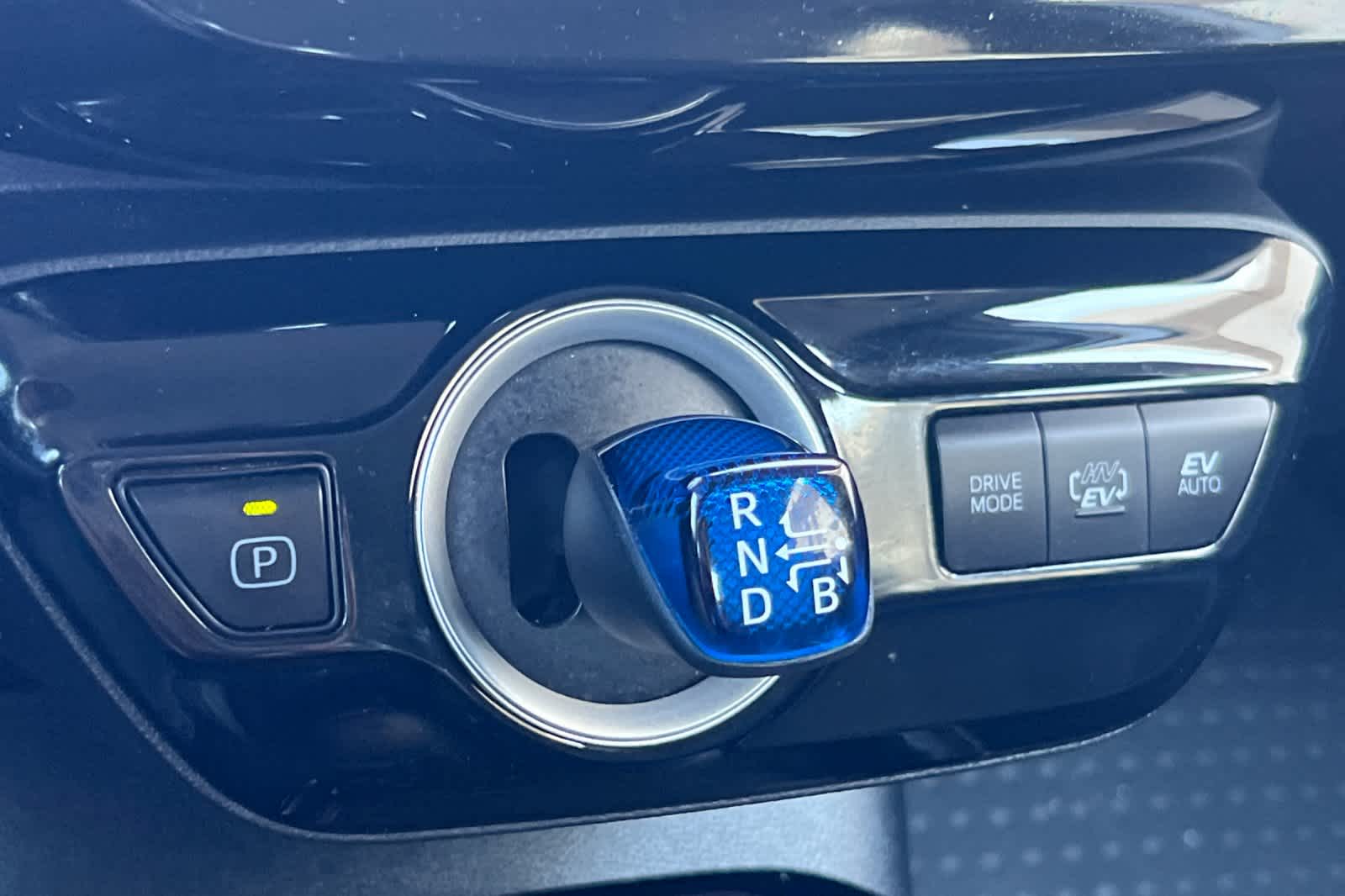 Thumbnail: 2022 Toyota Prius Prime - 22