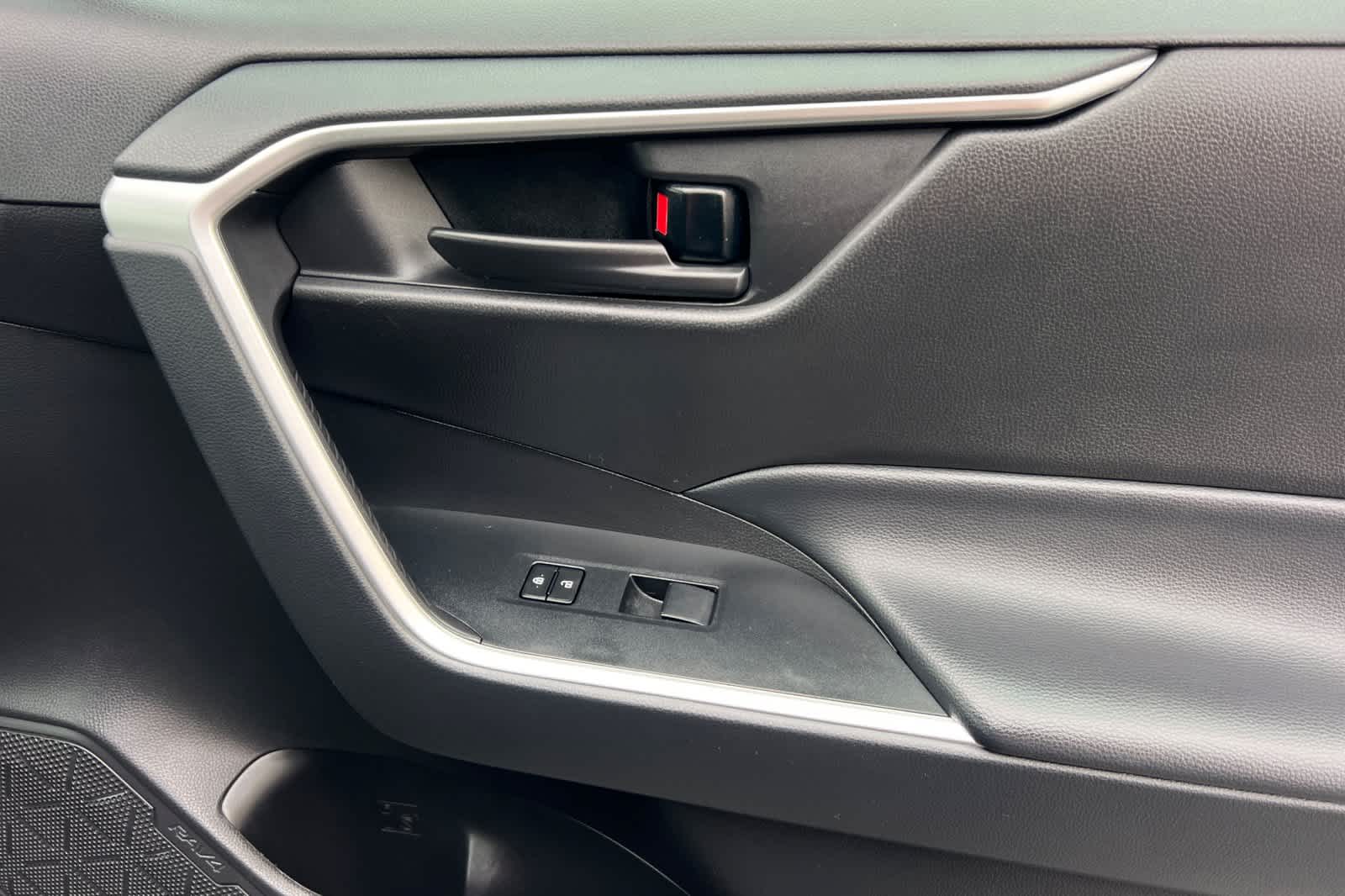 Thumbnail: 2024 Toyota RAV4 - 19