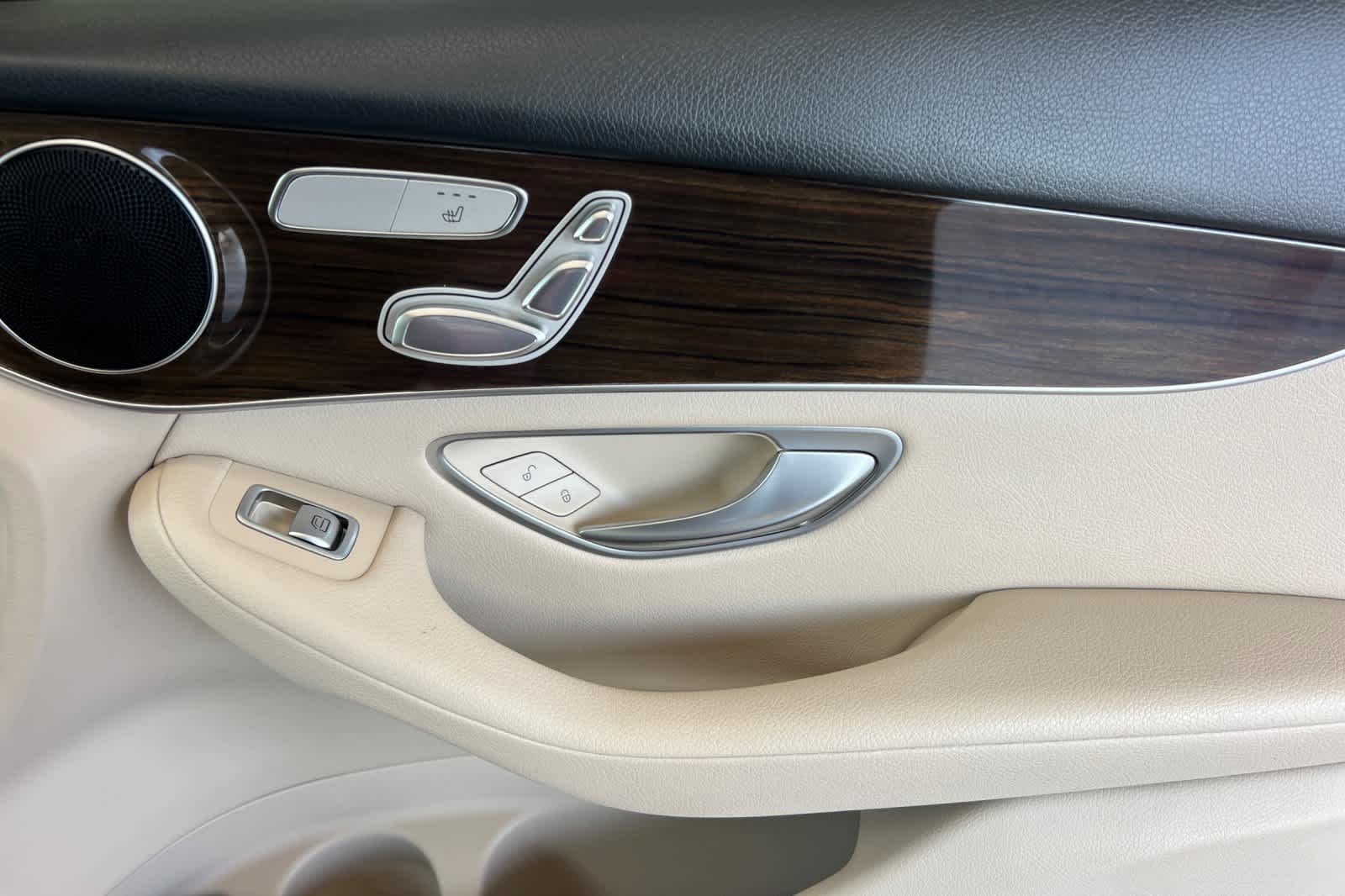 Thumbnail: 2021 Mercedes-Benz GLC - 19