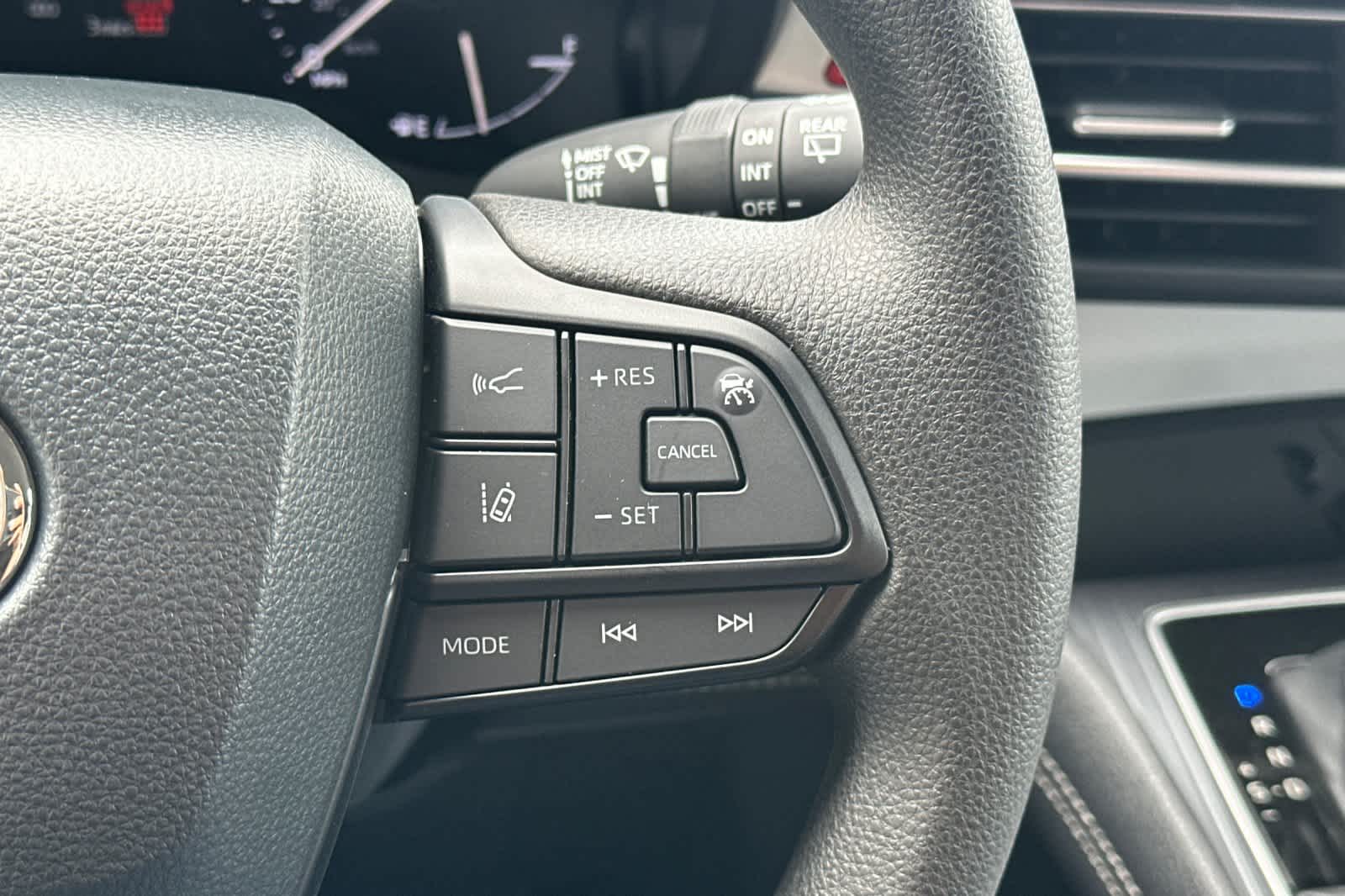 Thumbnail: 2026 Toyota Sienna - 28