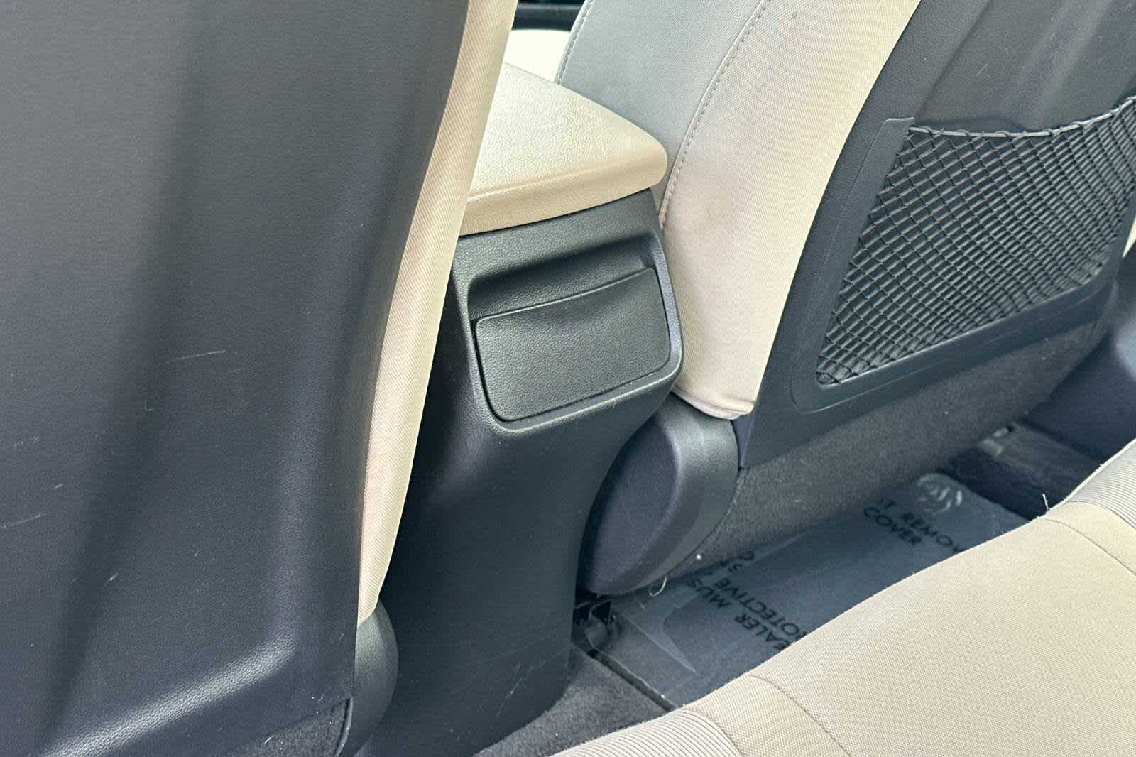 Thumbnail: 2018 Hyundai Elantra - 14