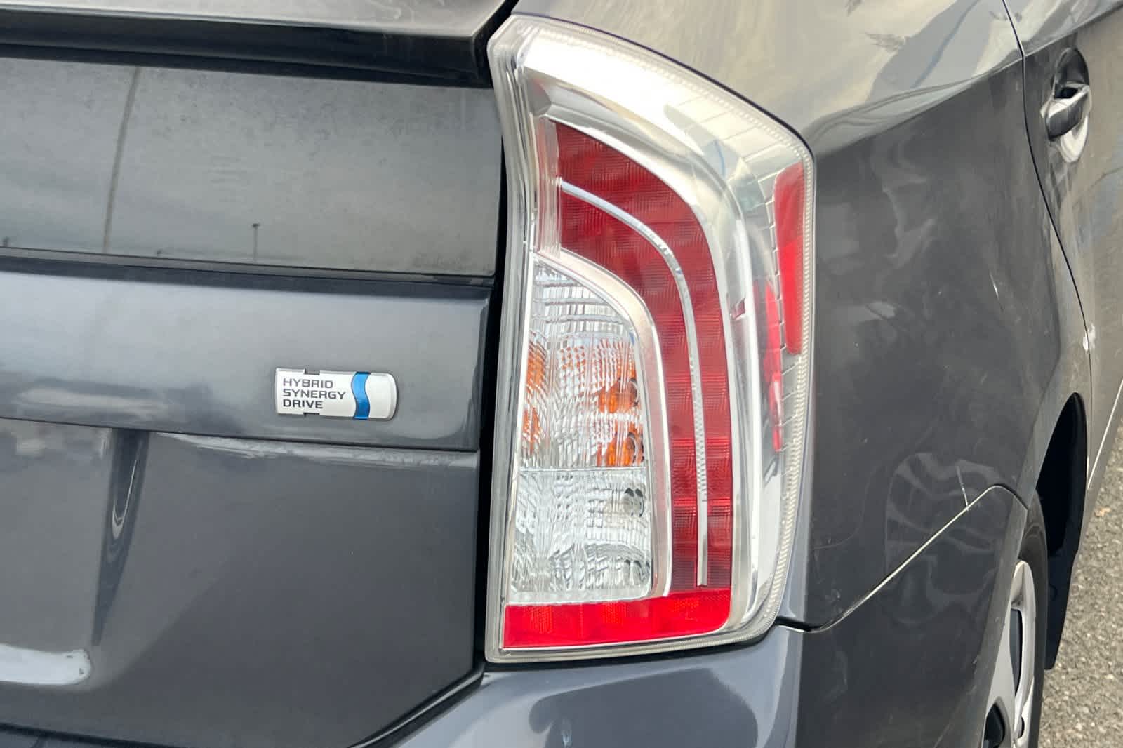 Thumbnail: 2014 Toyota Prius - 17