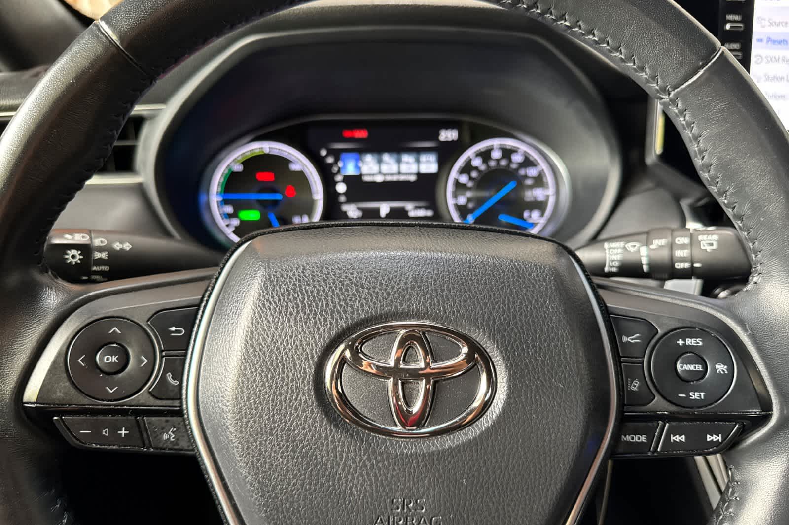 Thumbnail: 2022 Toyota Venza - 25