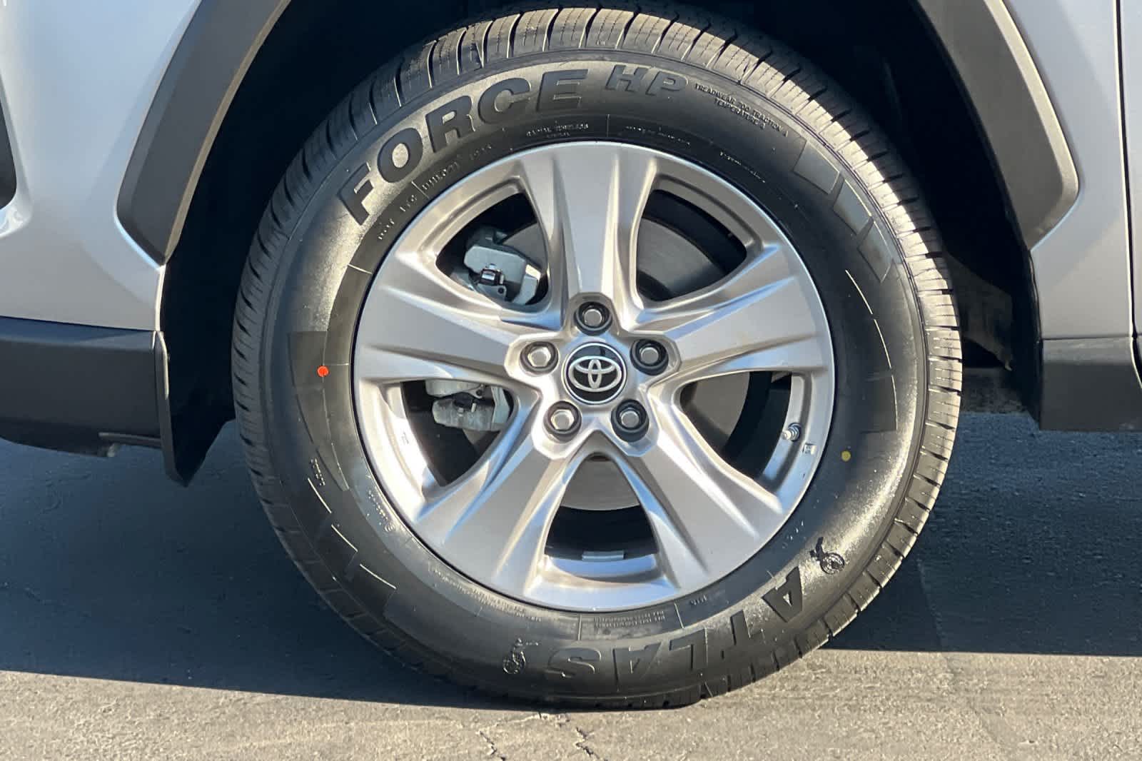 Thumbnail: 2023 Toyota RAV4 - 28