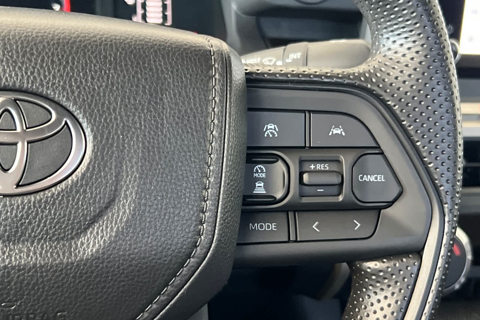 Thumbnail: 2025 Toyota Tacoma - 25