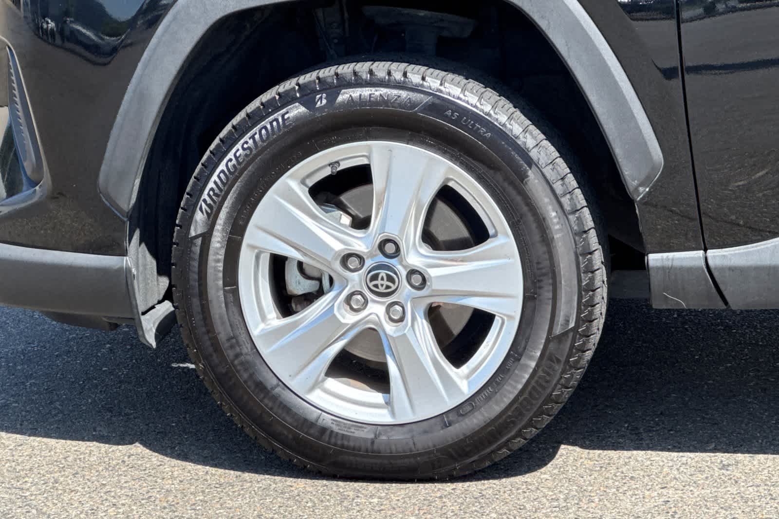 Thumbnail: 2021 Toyota RAV4 - 30