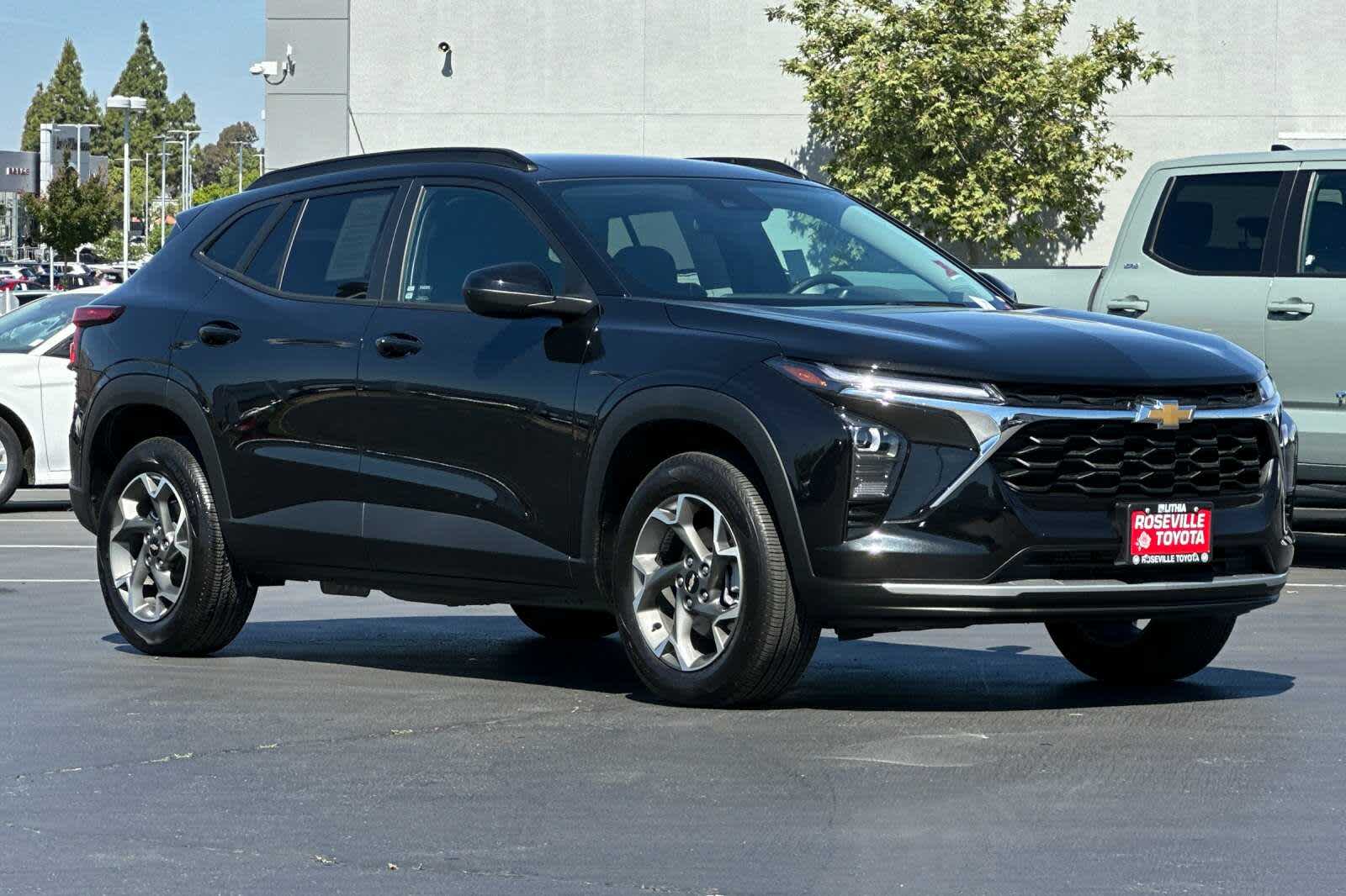 Thumbnail: 2024 Chevrolet Trax - 5