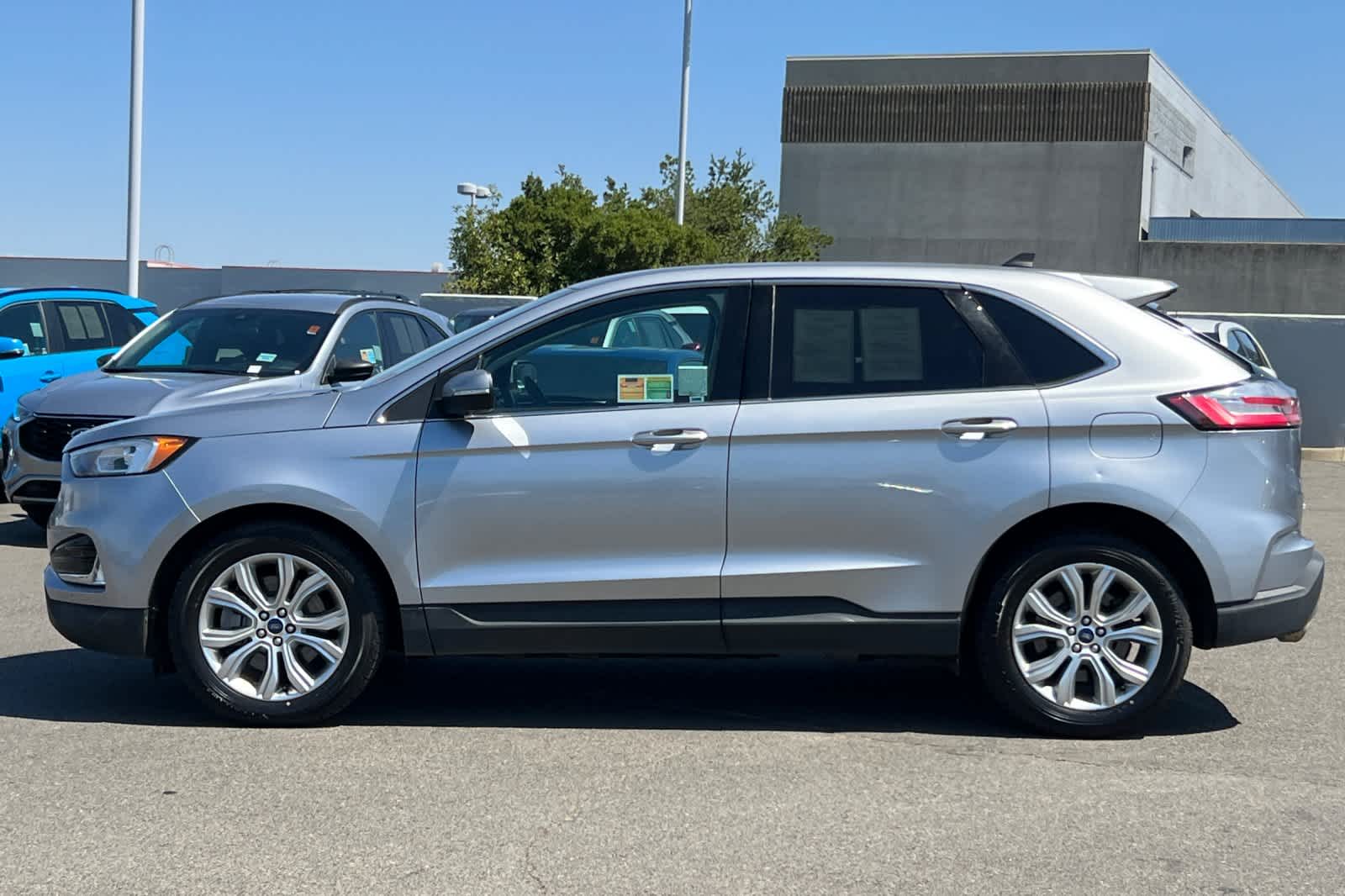 Thumbnail: 2022 Ford Edge - 9