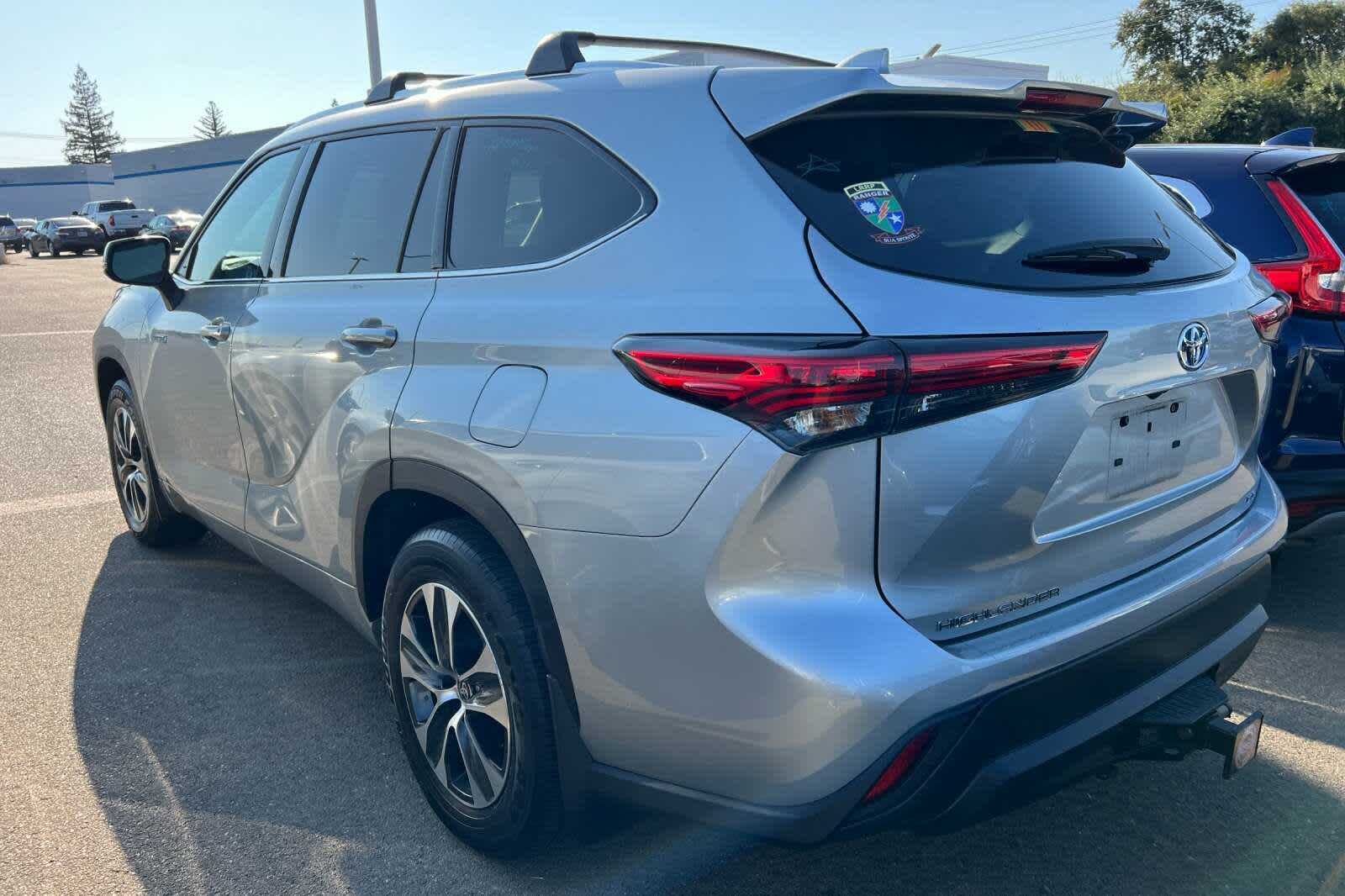 Thumbnail: 2020 Toyota Highlander - 4