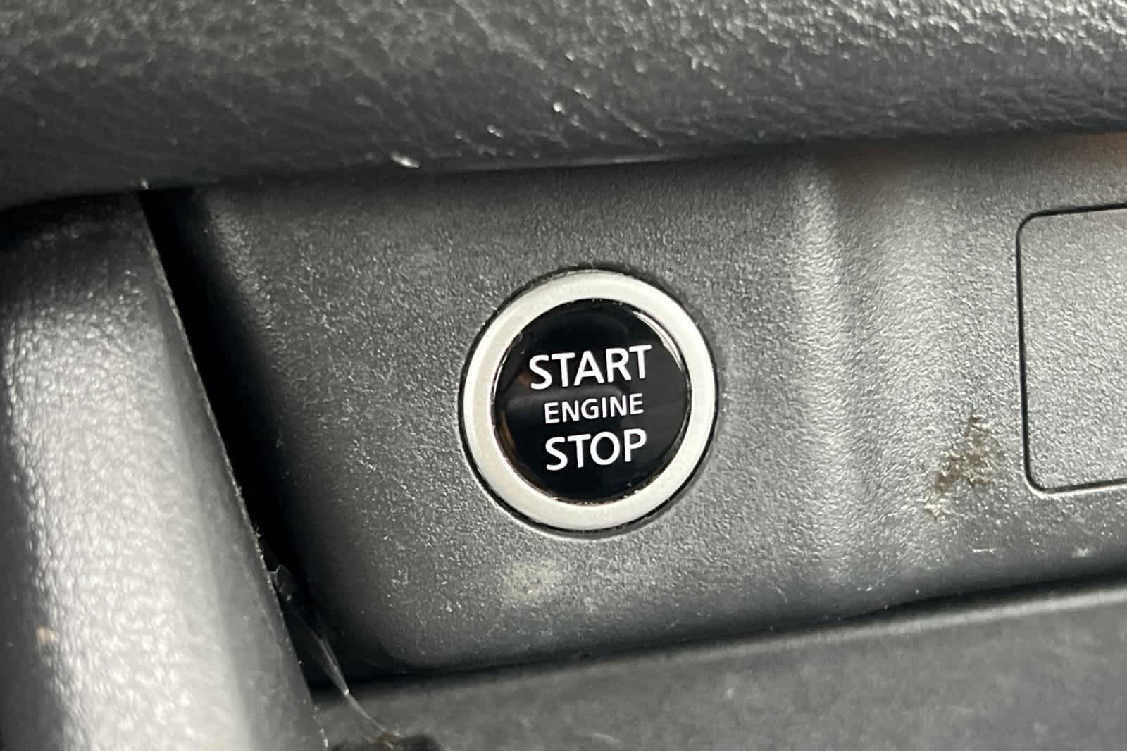 Thumbnail: 2021 Nissan Rogue - 24