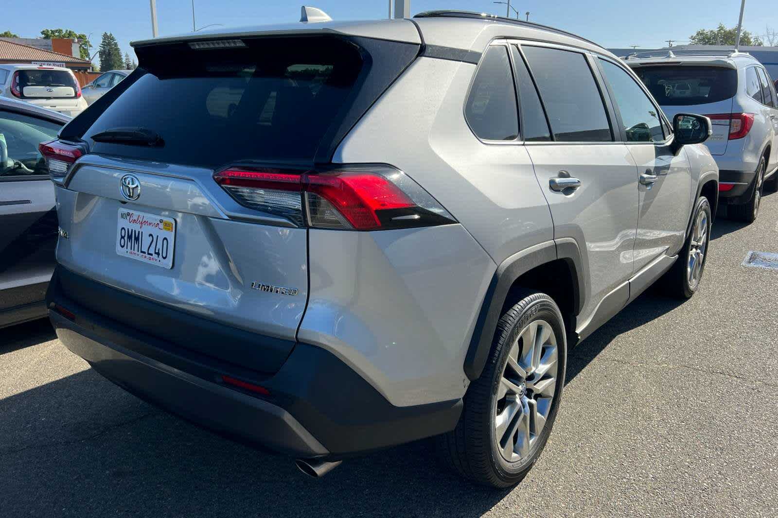 2019 Toyota RAV4 Limited 2